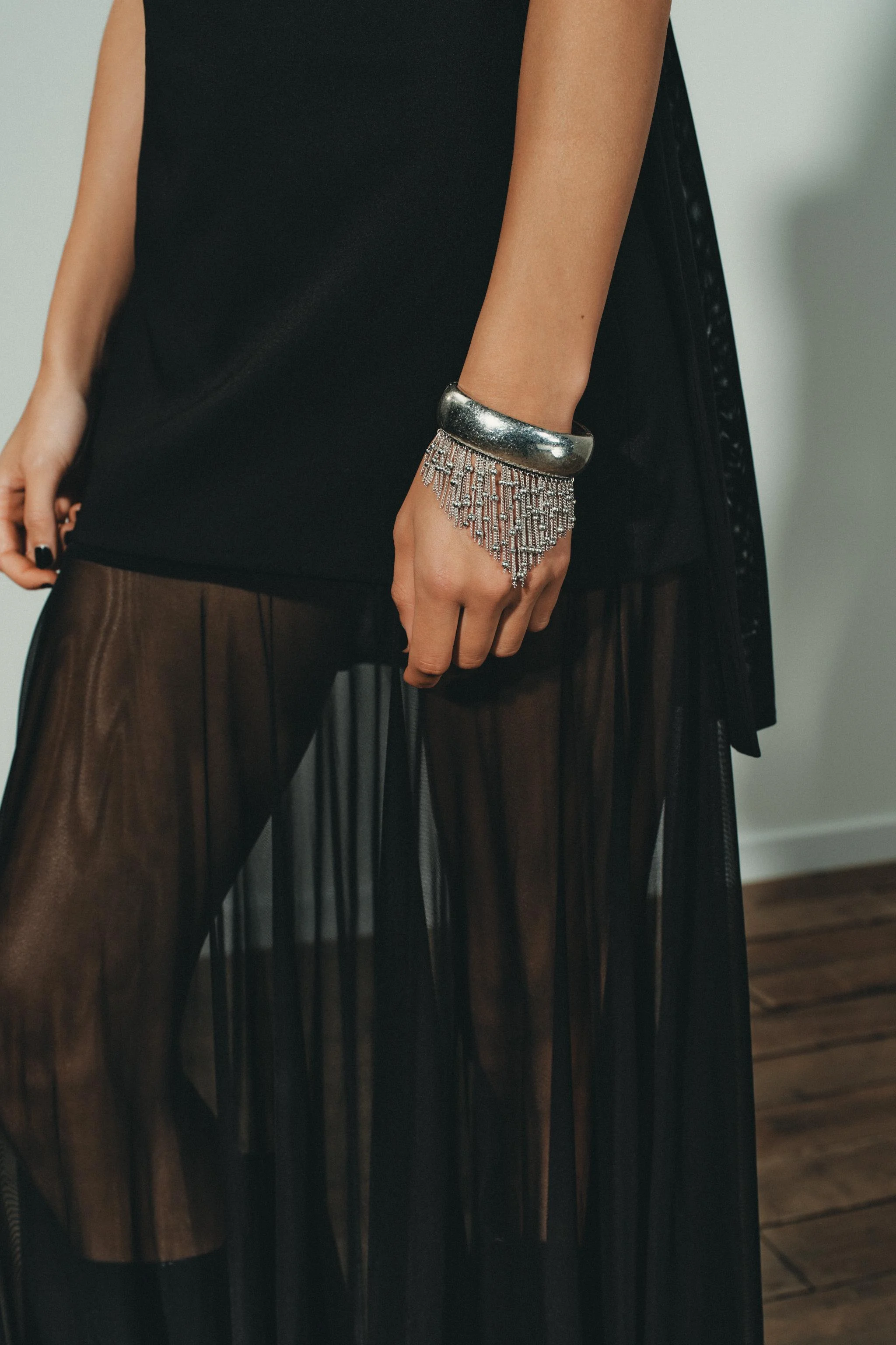 دستبند النگویی زنجیری