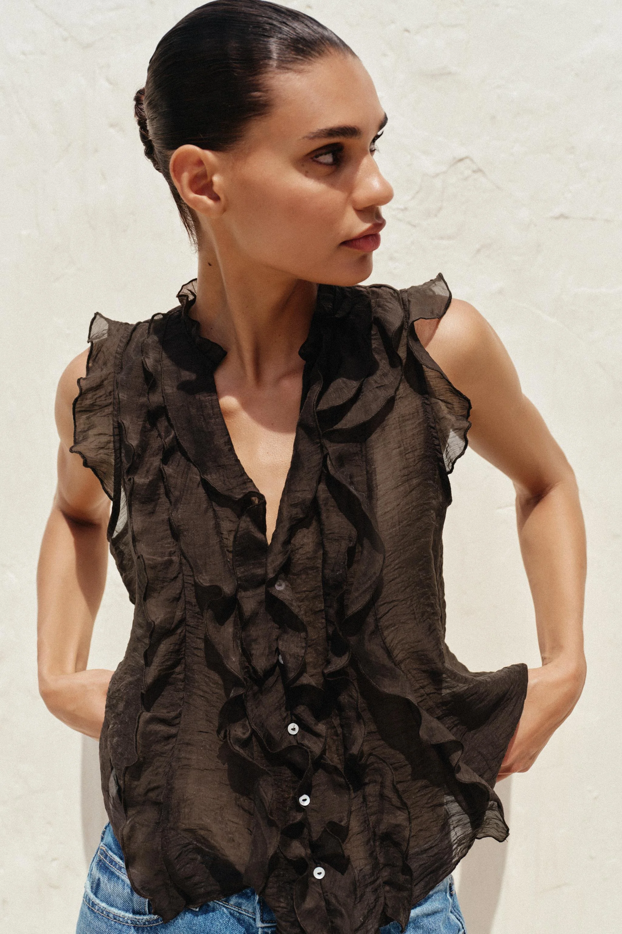 تاپ نیمه شفاف با طرح چین دار