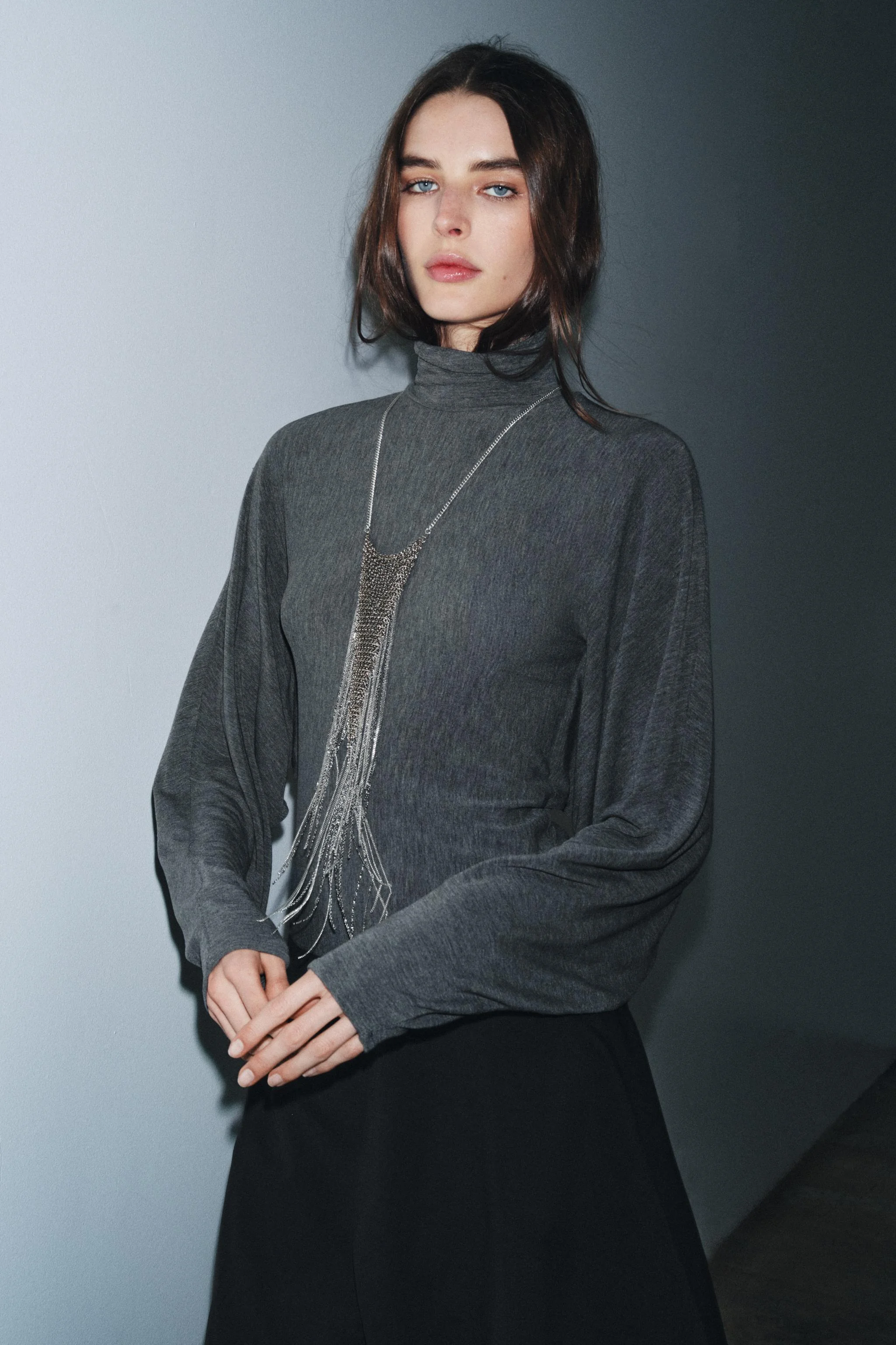 تی شرت یقه ایستاده