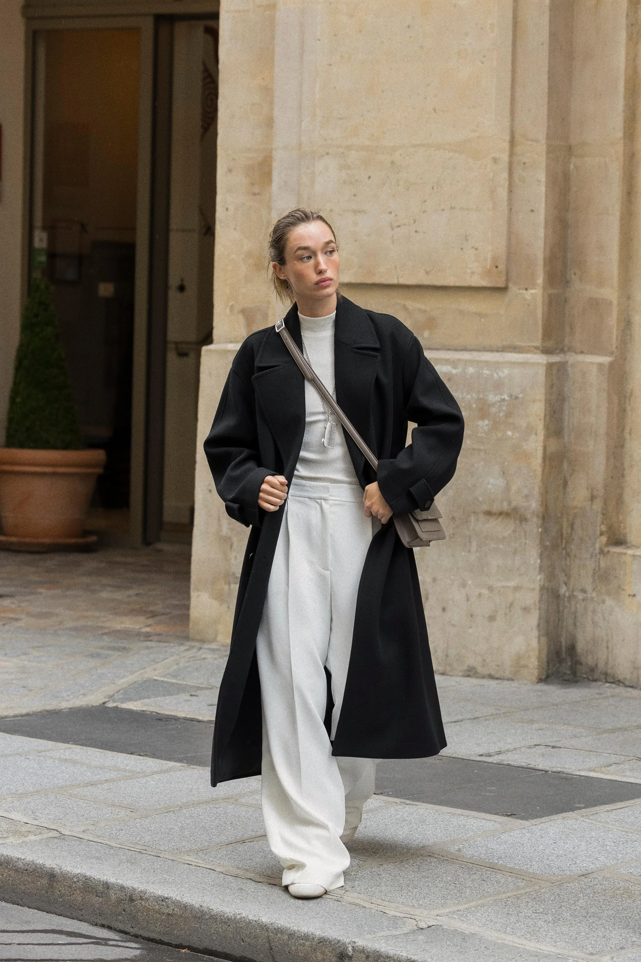 تاپ آستین کوتاه یقه ایستاده با بافت کبریتی