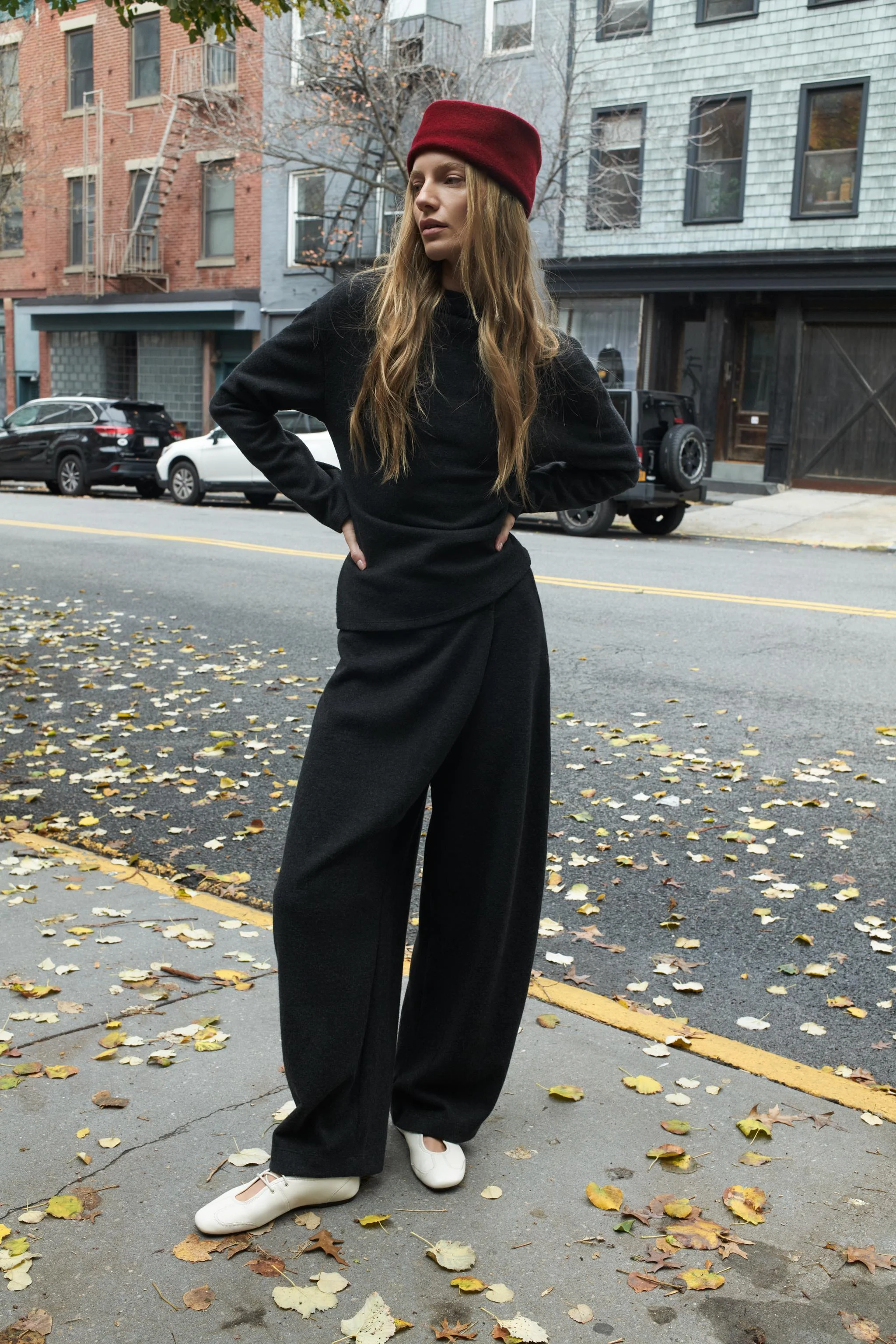 تاپ با پارچه نرم و حالت افتاده