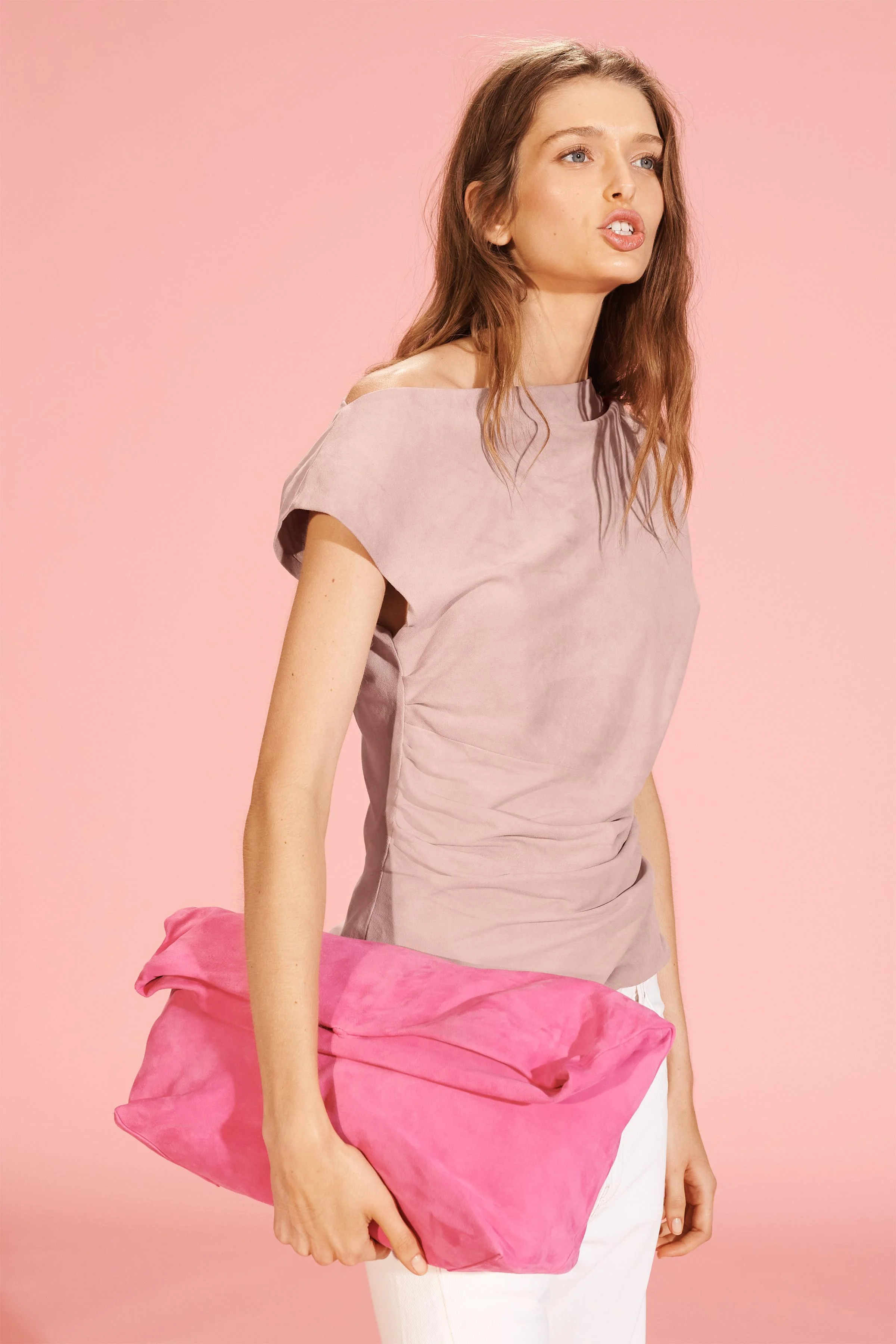 تاپ چرمی جیر با مدل خاص و آویخته