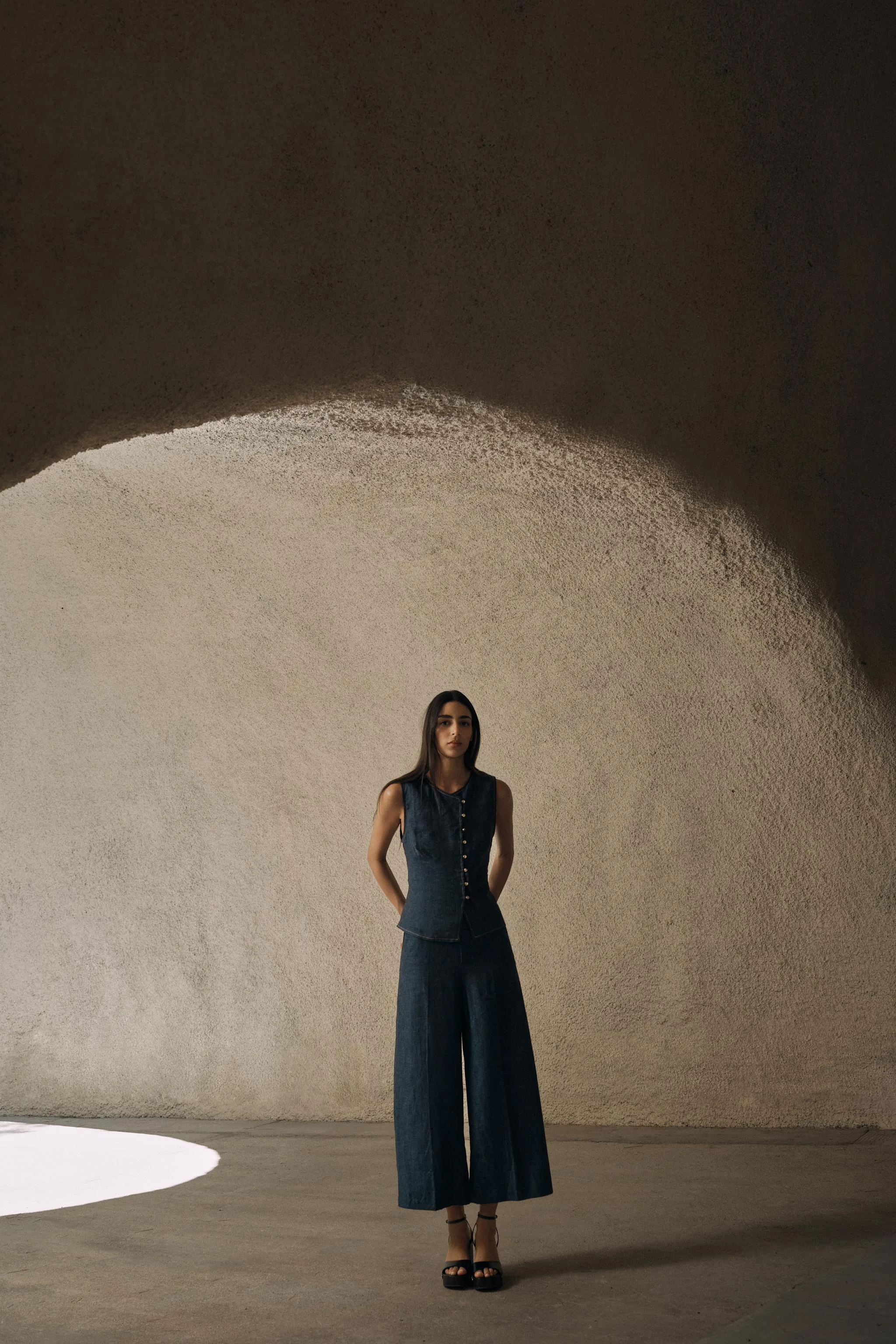 جلیقه کتان دکمه دوبل