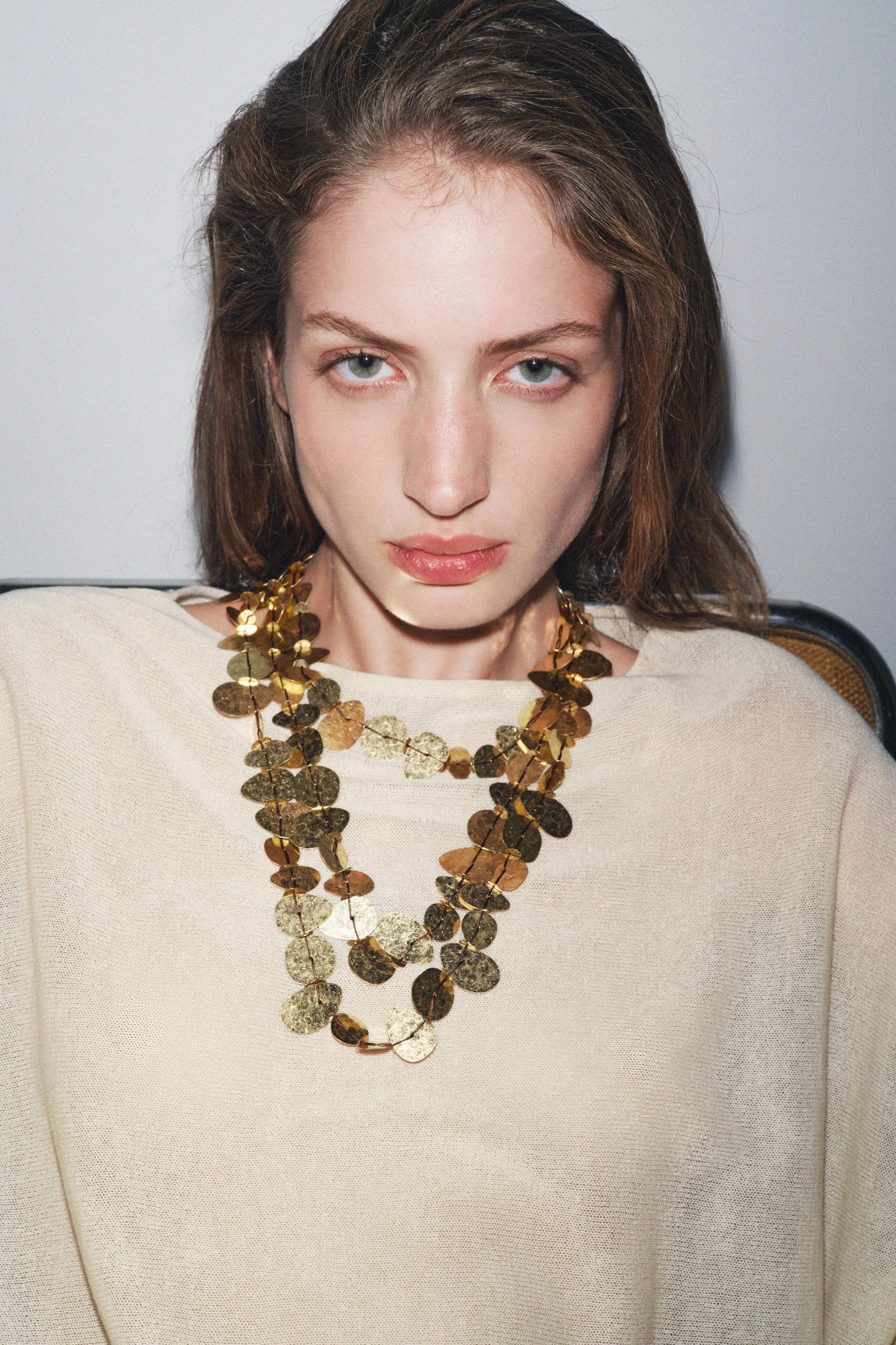 گردنبند آبشاری با صفحات فلزی