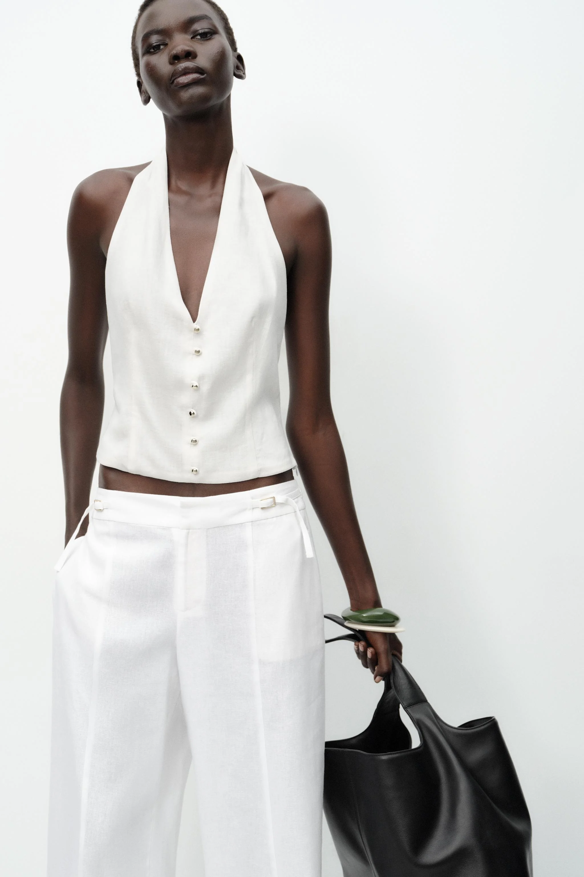 تاپ یقه هالتر با ترکیب پارچه لینن