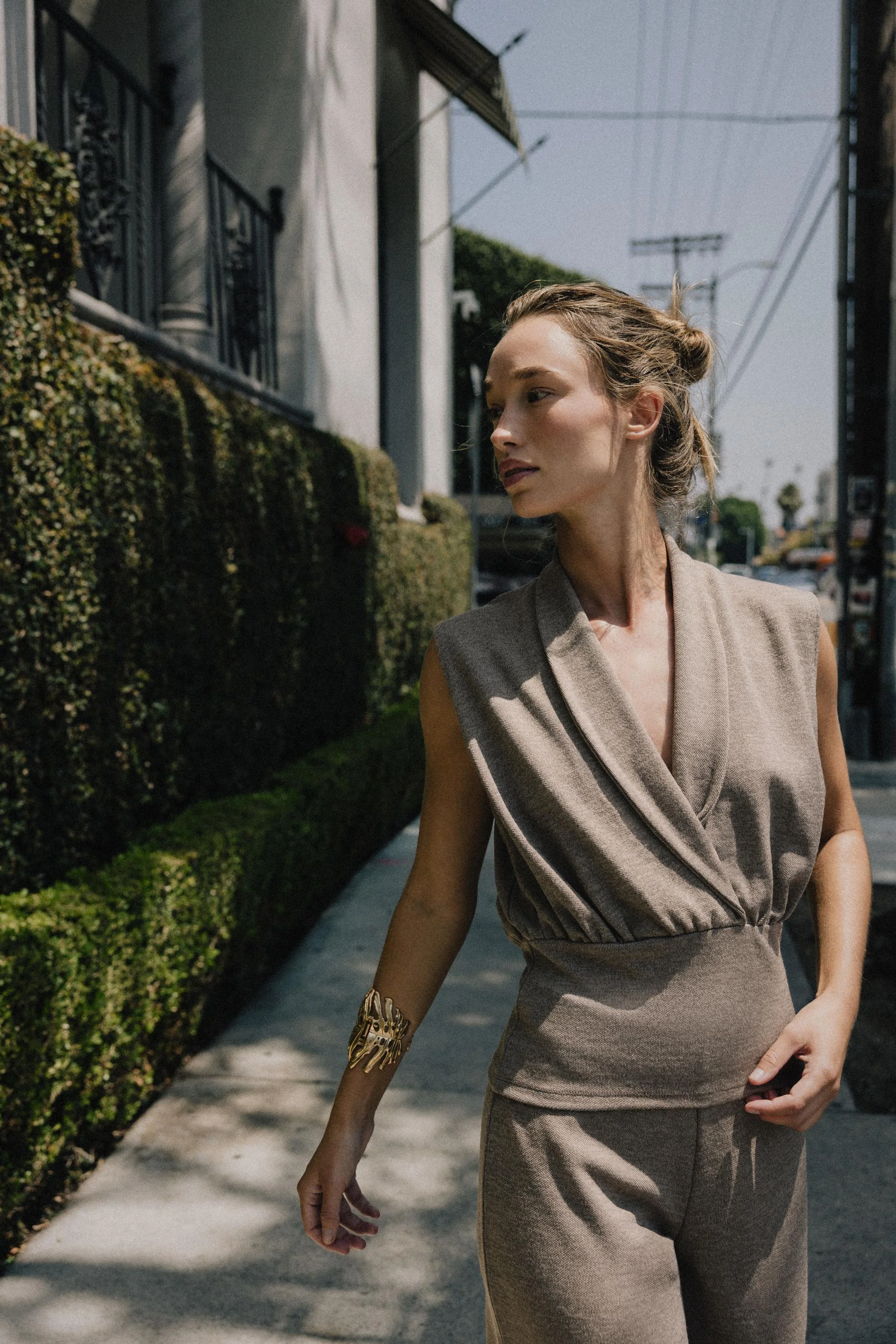 تاپ یقه برگردان ضربدری