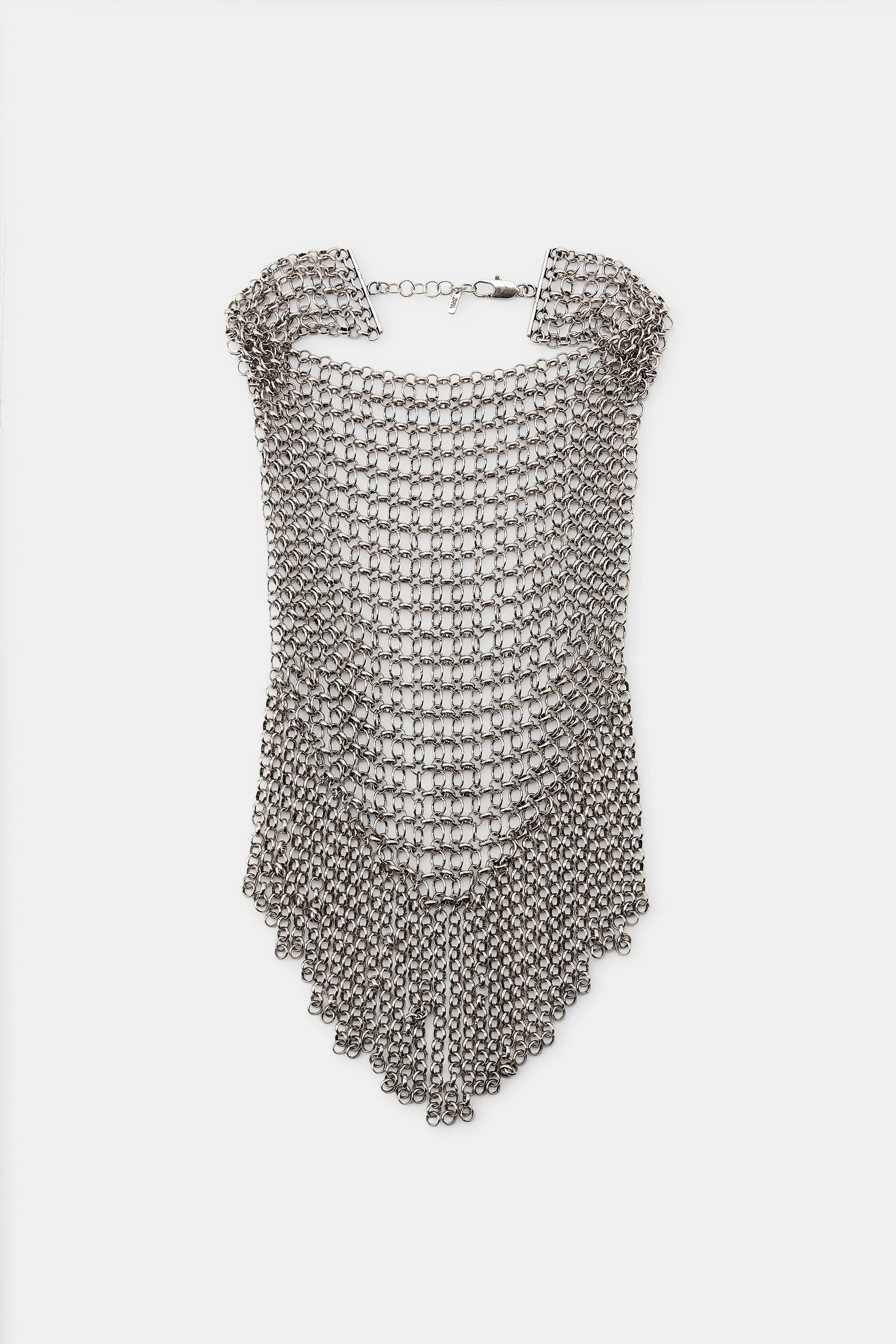 گردنبند سینه‌بندی با حلقه‌ها