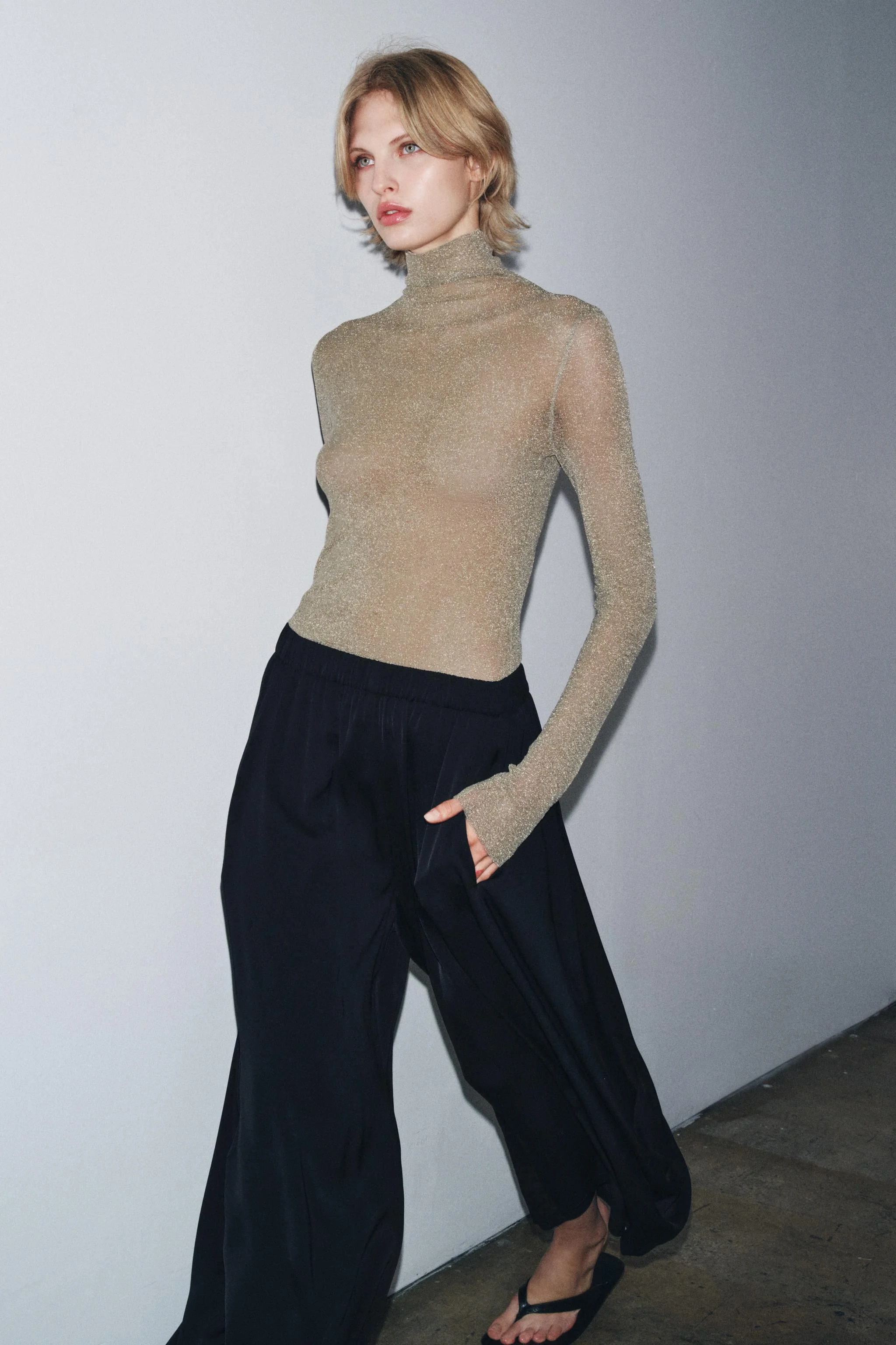 تاپ بافت ظریف با نخ متالیک