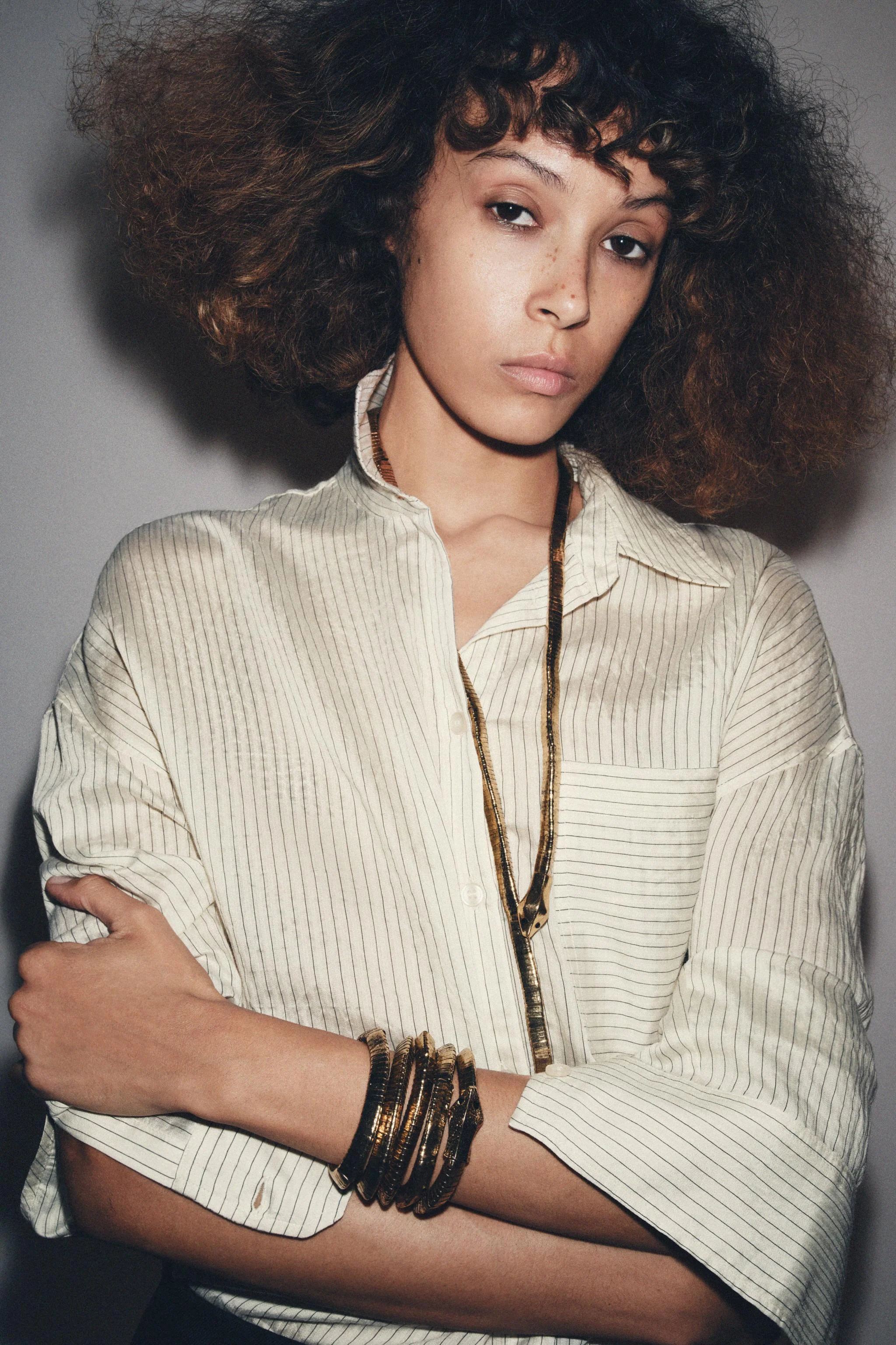 گردنبند تکه ای با طرح پوست ماری گردنبند تکه ای با طرح پوست ماری