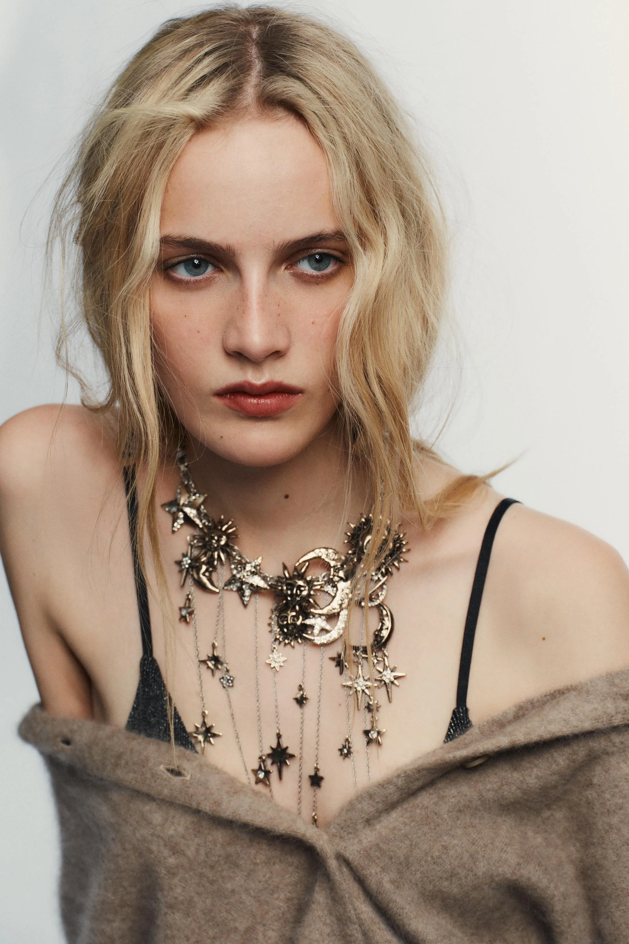 گردنبند فلزی ماه و ستاره گردنبند فلزی ماه و ستاره