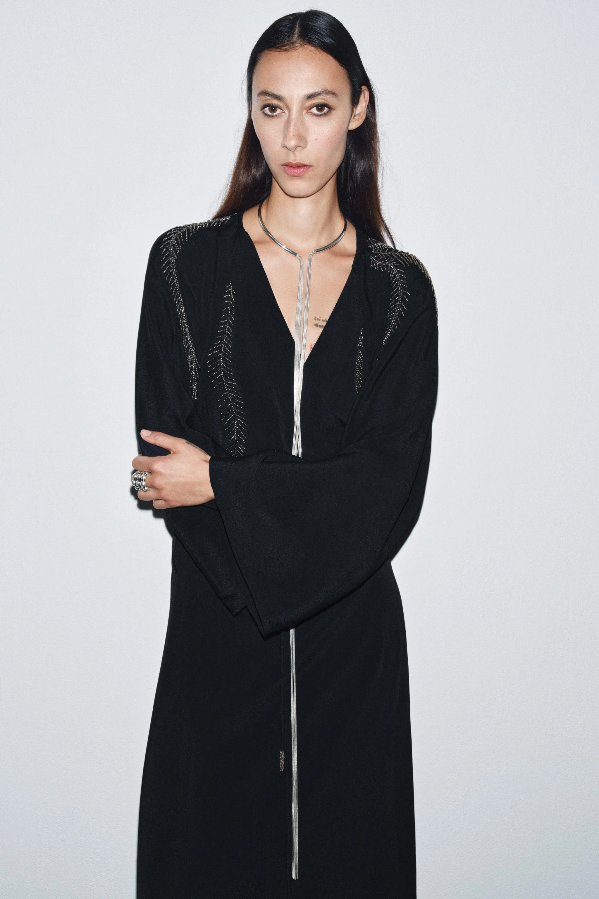 گردنبند چوکر با آویز فلزی گردنبند چوکر با آویز فلزی