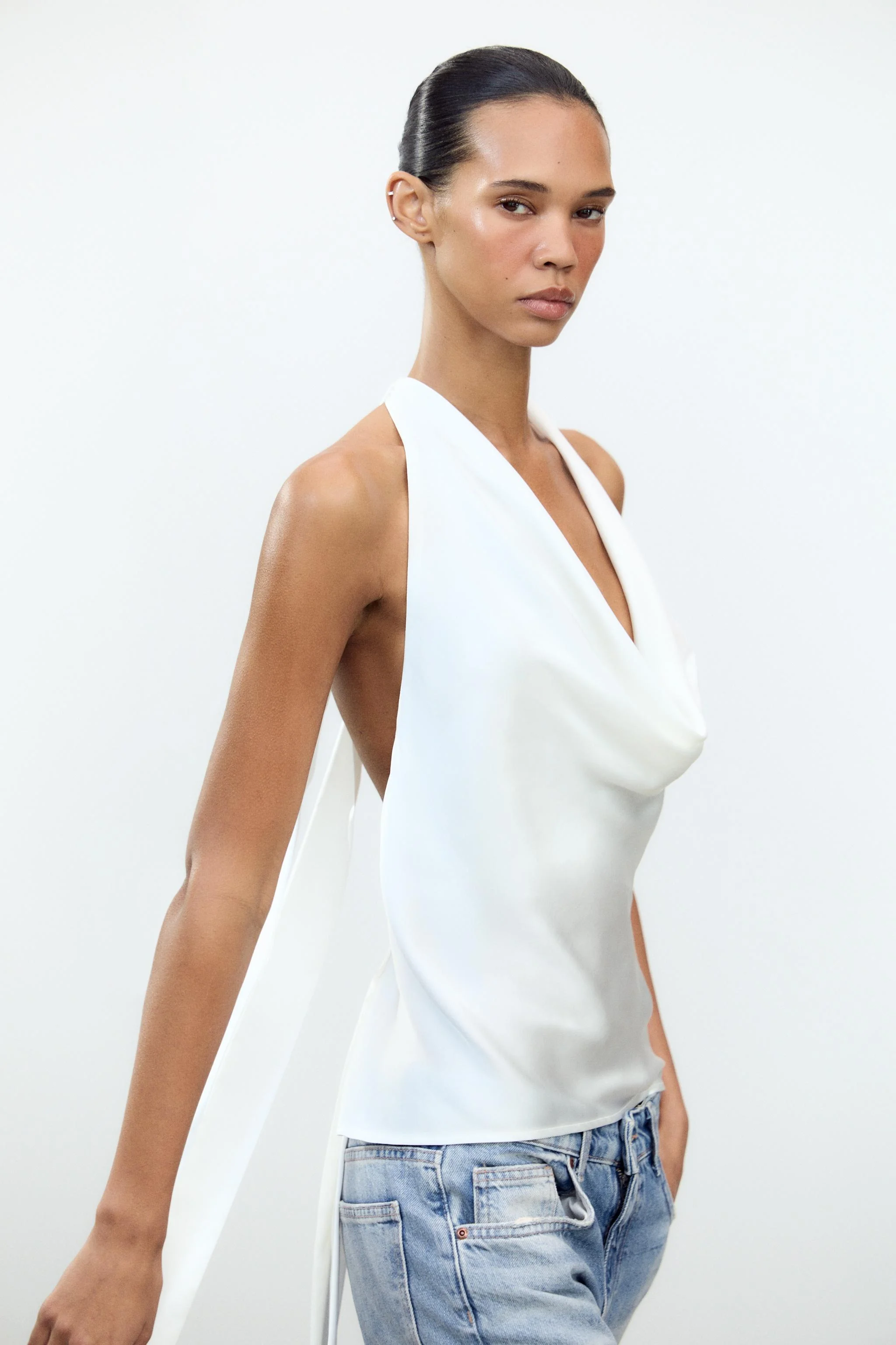 تاپ ساتن هالتر