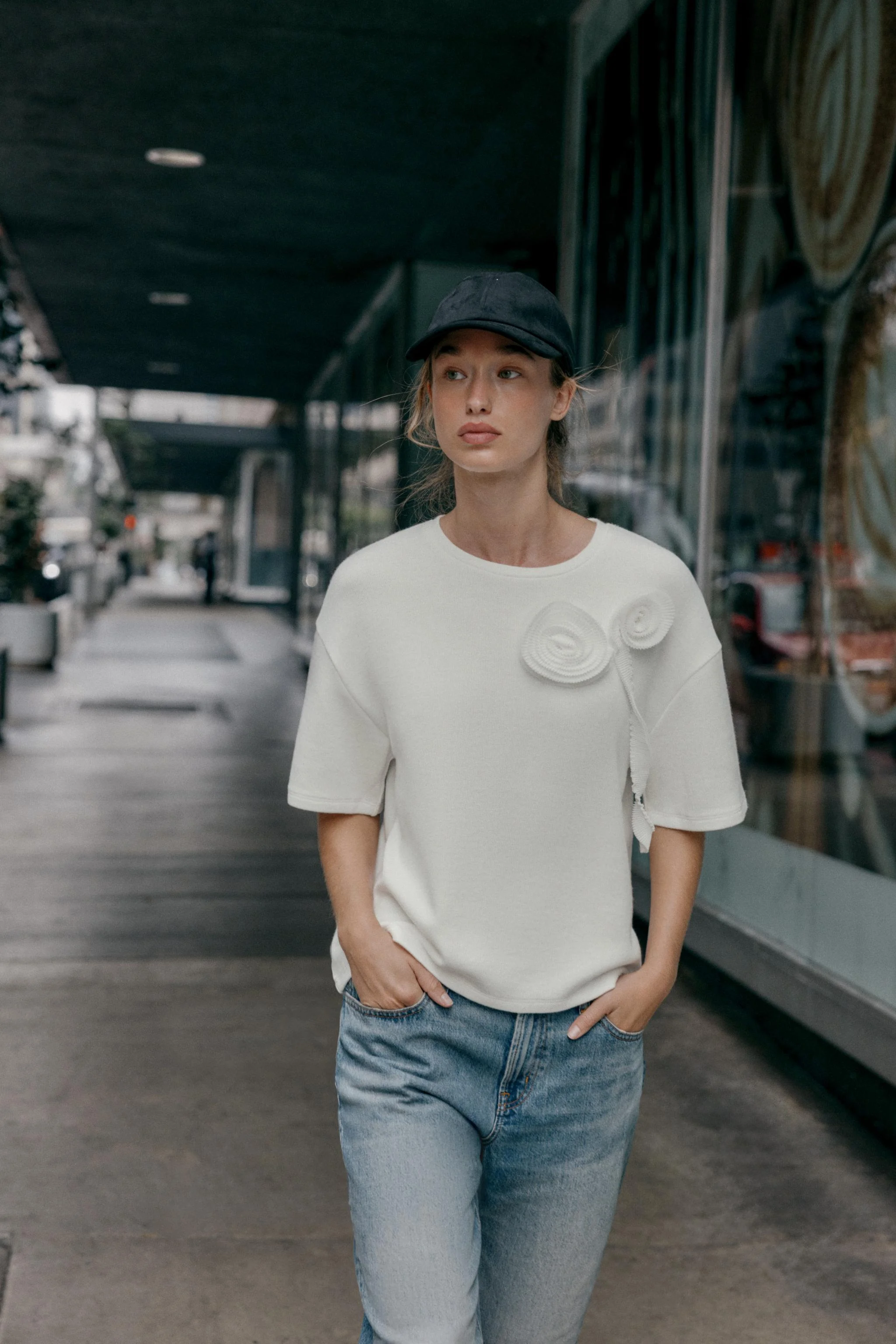 تی شرت طرح گل نرم تی شرت طرح گل نرم