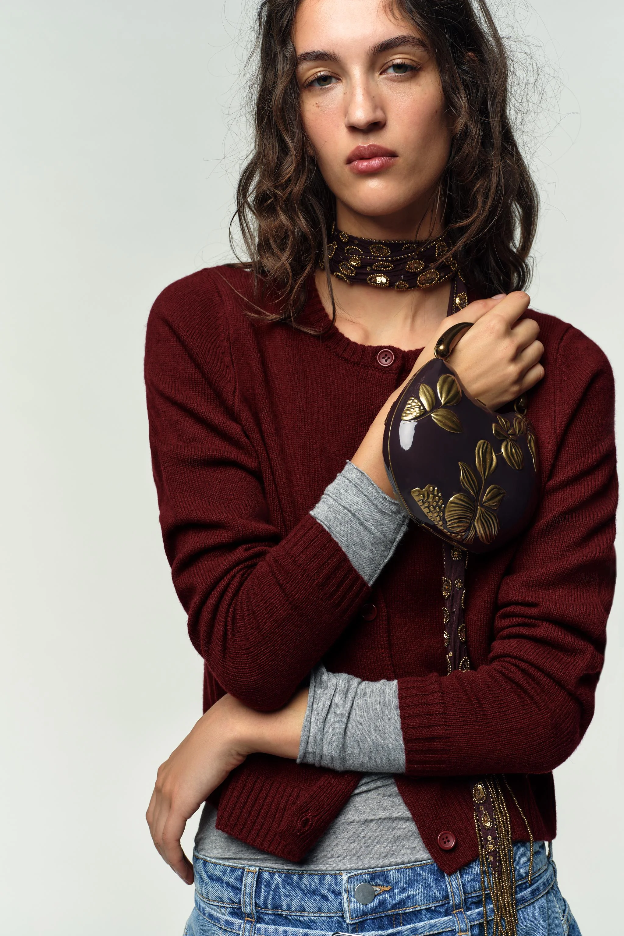 کیف جعبه‌ای محکم با تزیینات گل