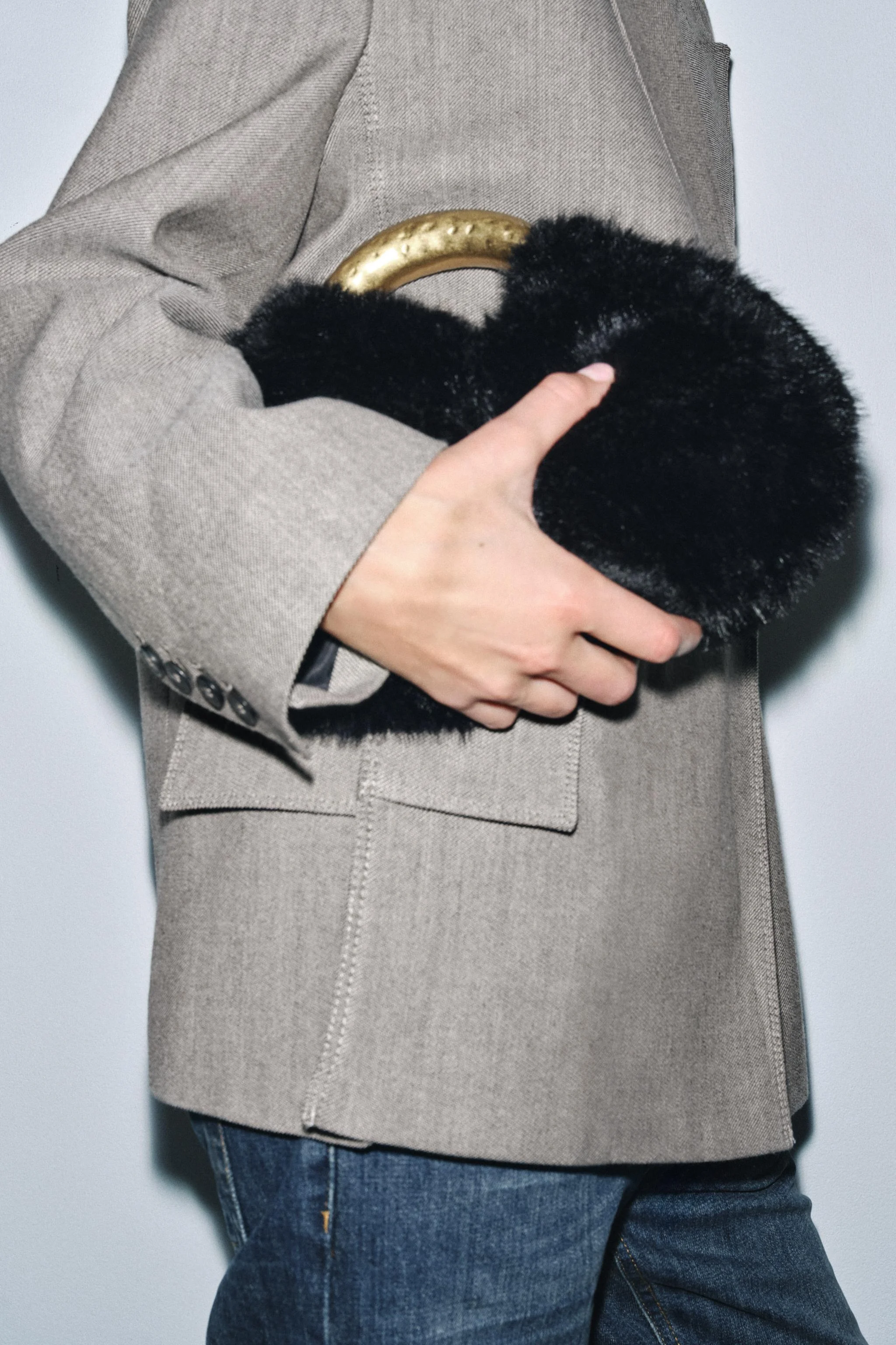 کیف دستی خز مصنوعی با دسته فلزی