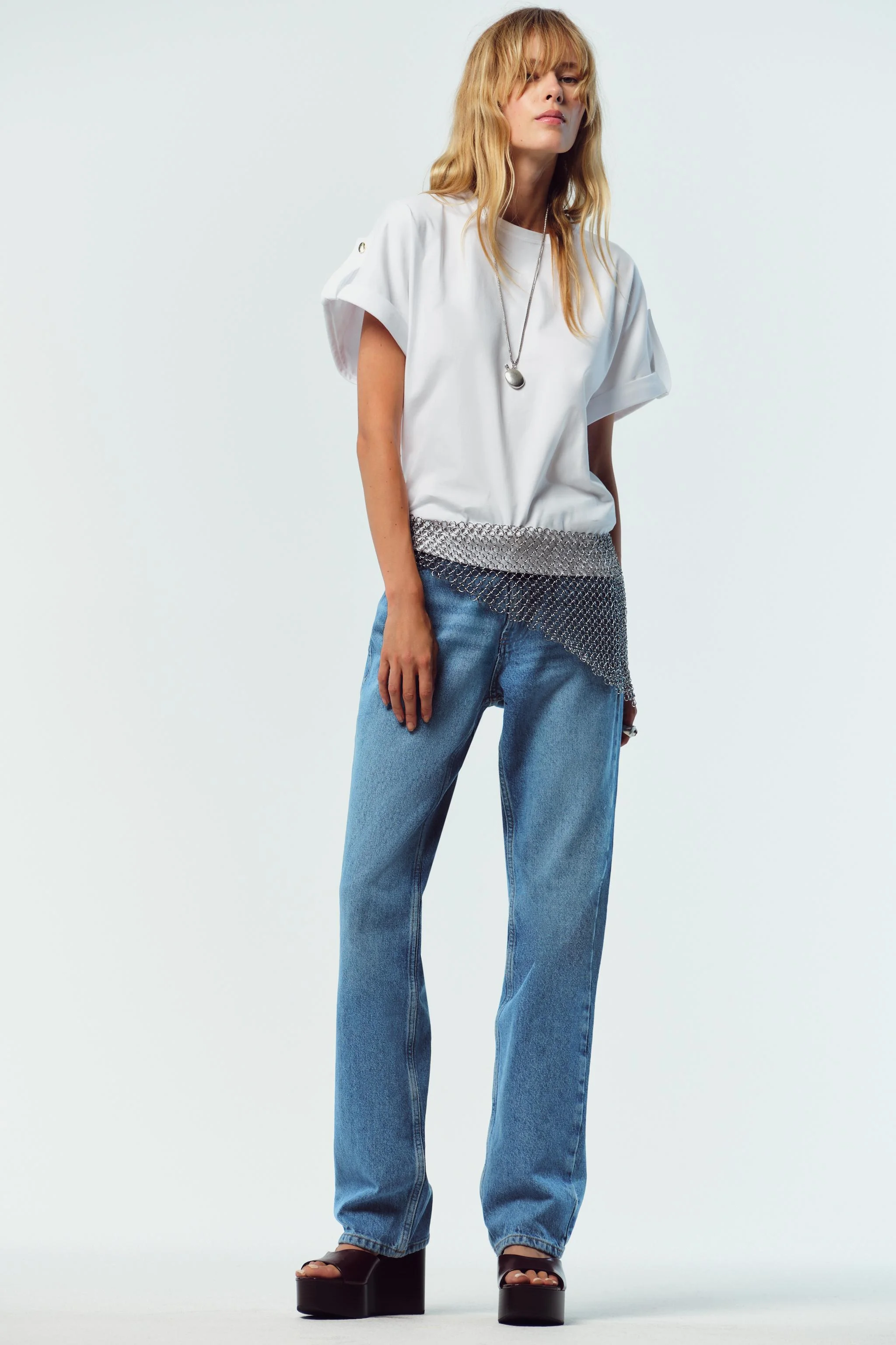 تی شرت دکمه دار