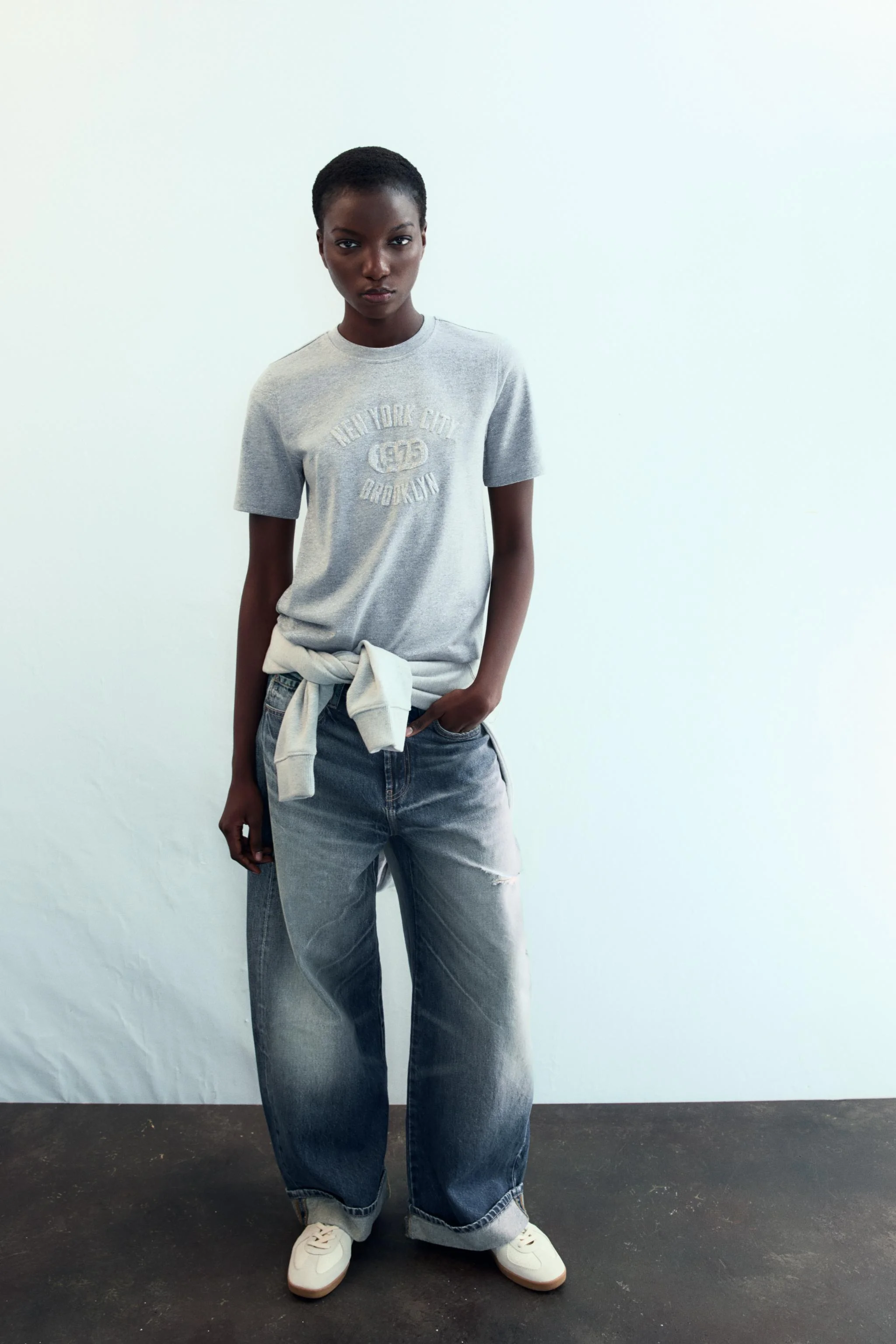 تی شرت با بافت درخشان