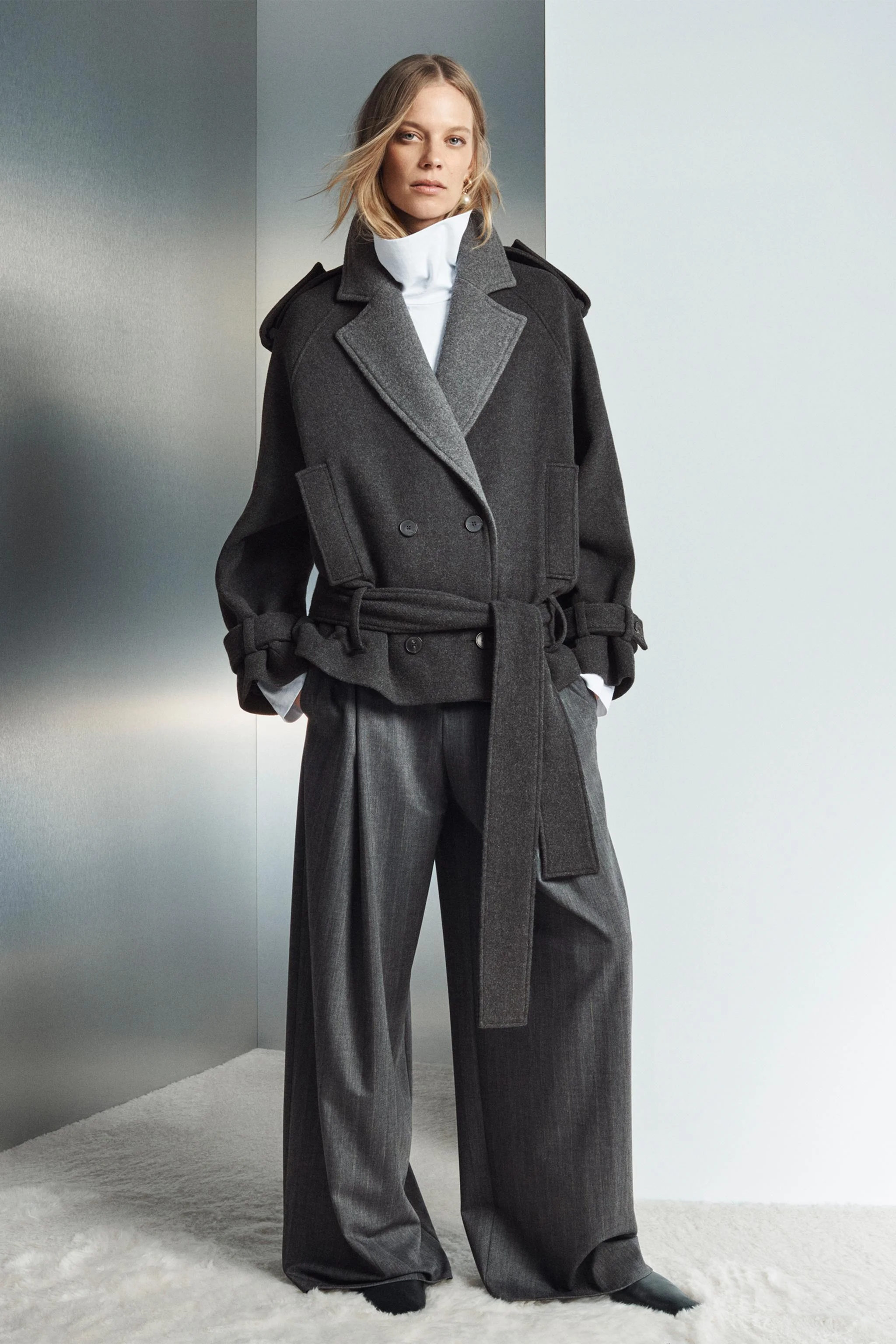 تی شرت یقه ایستاده