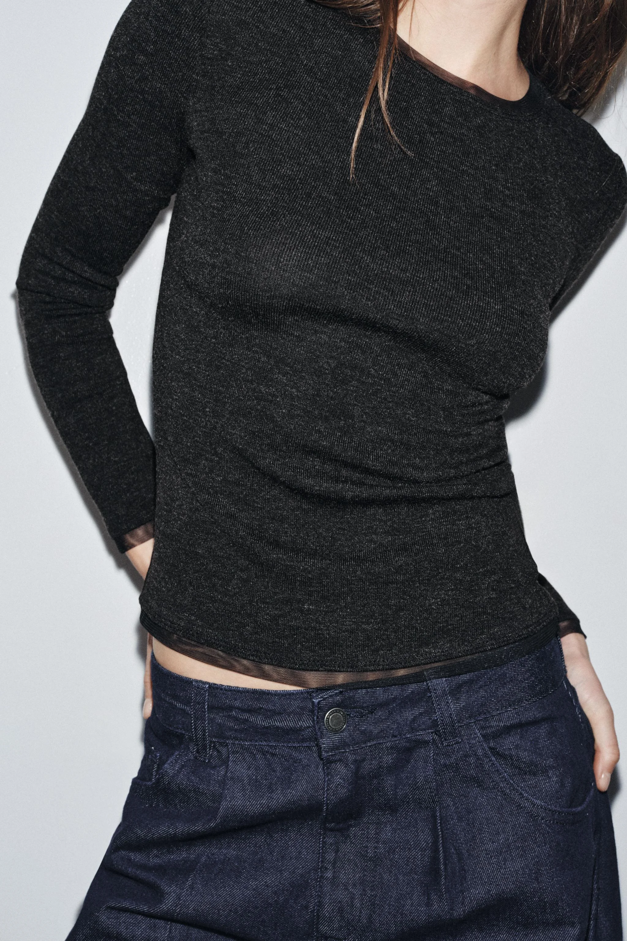 تی شرت با تزیینات تور