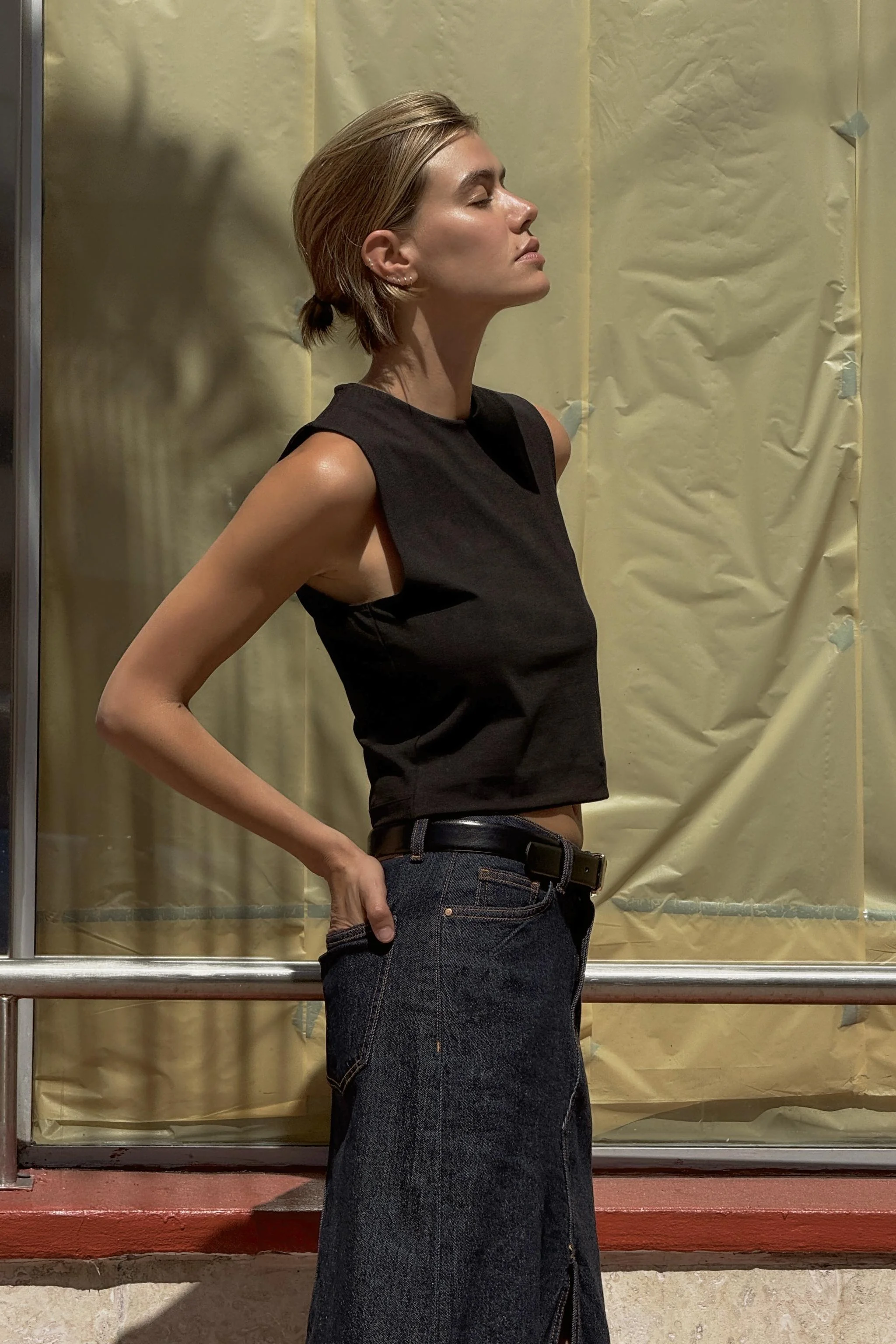 تاپ نیم تنه نخی