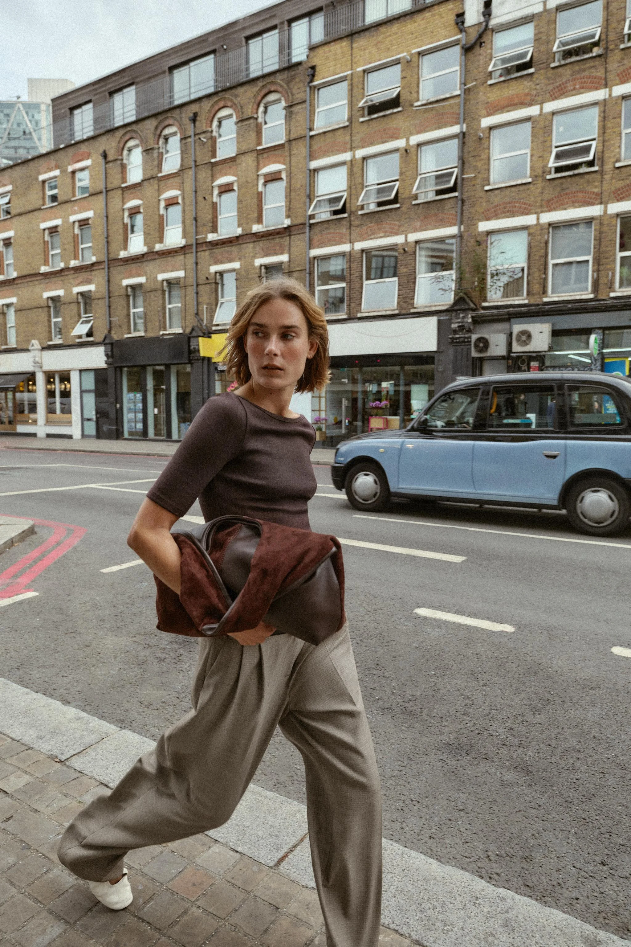 تی شرت یقه قایقی