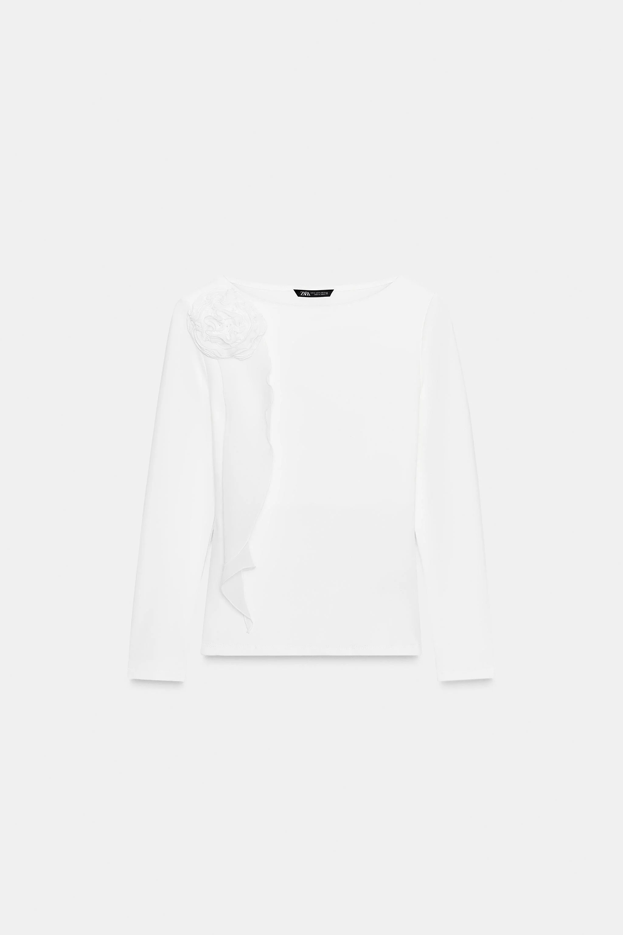 تی شرت طرح گل سه بعدی