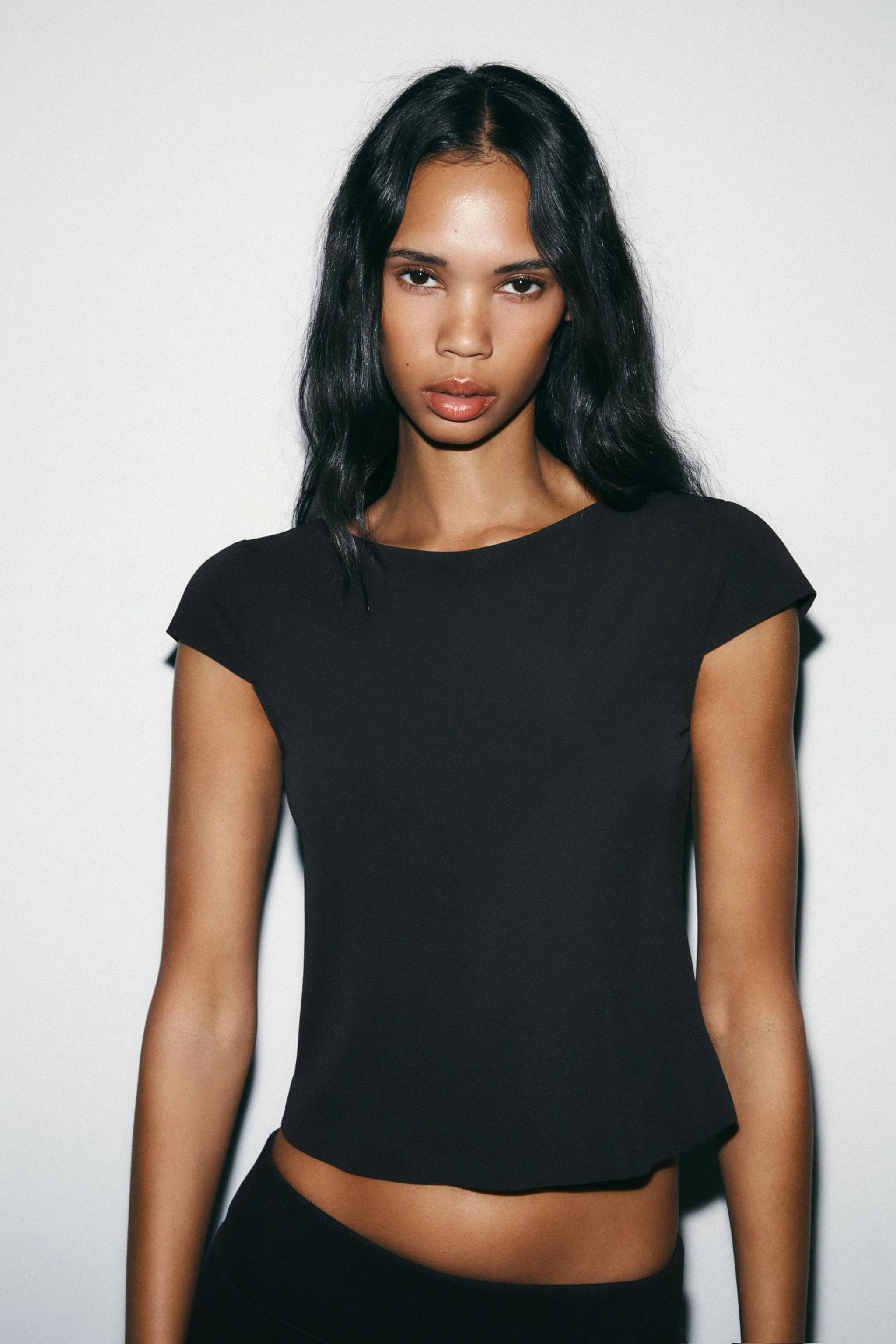 تی شرت آستین کوتاه با بافت در هم تنیده