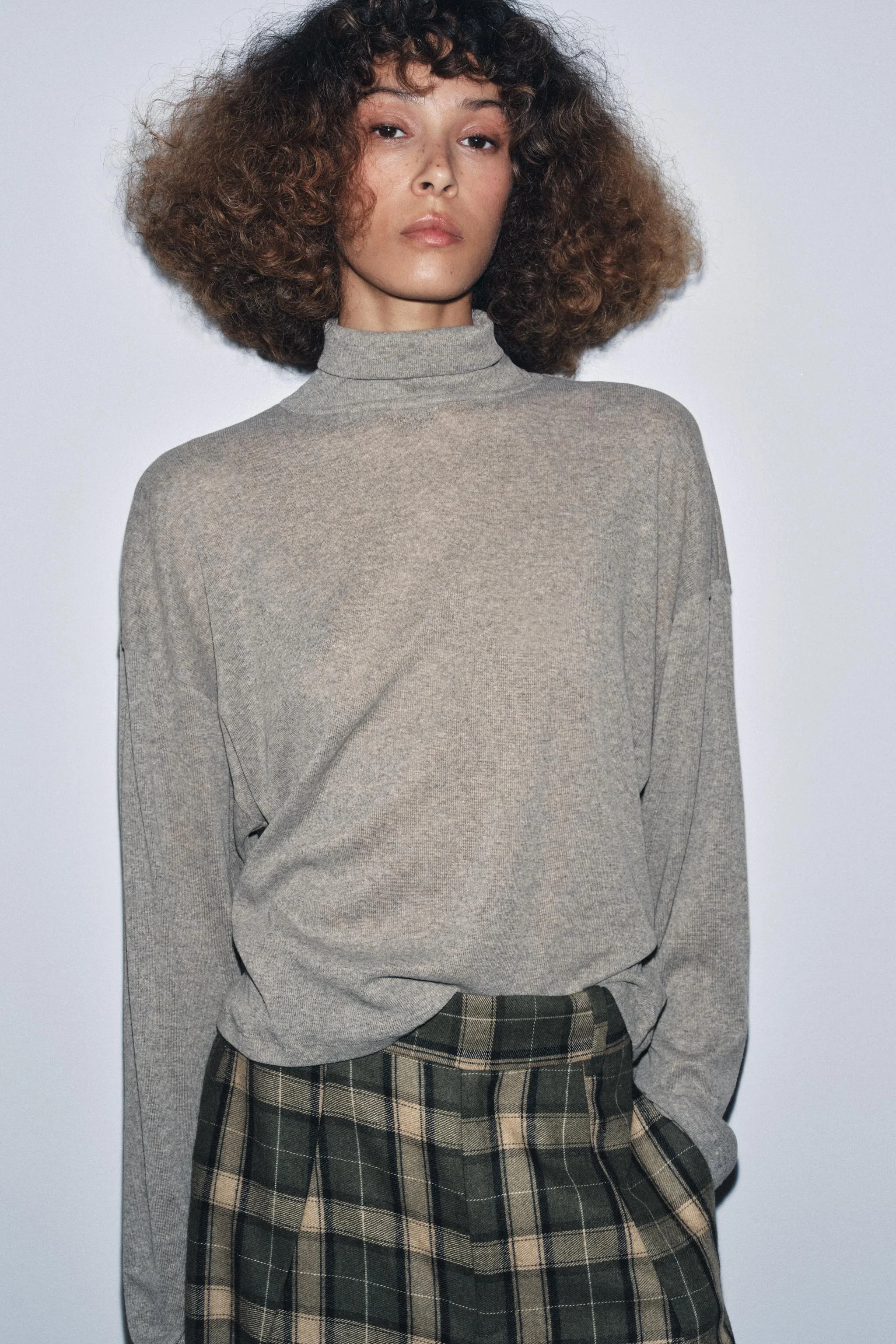 تی شرت یقه ایستاده