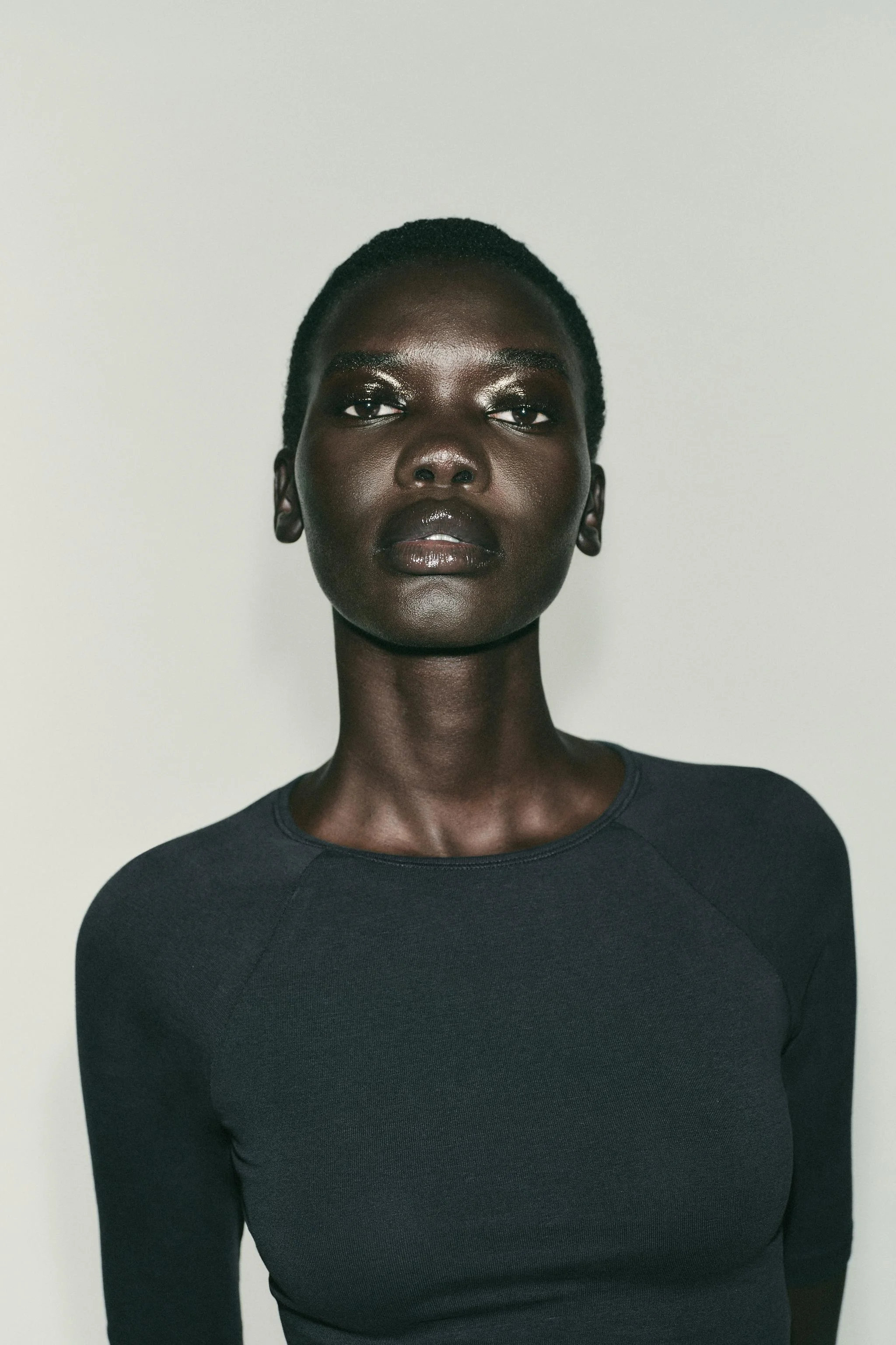 تی شرت آستین کوتاه با پارچه لطیف