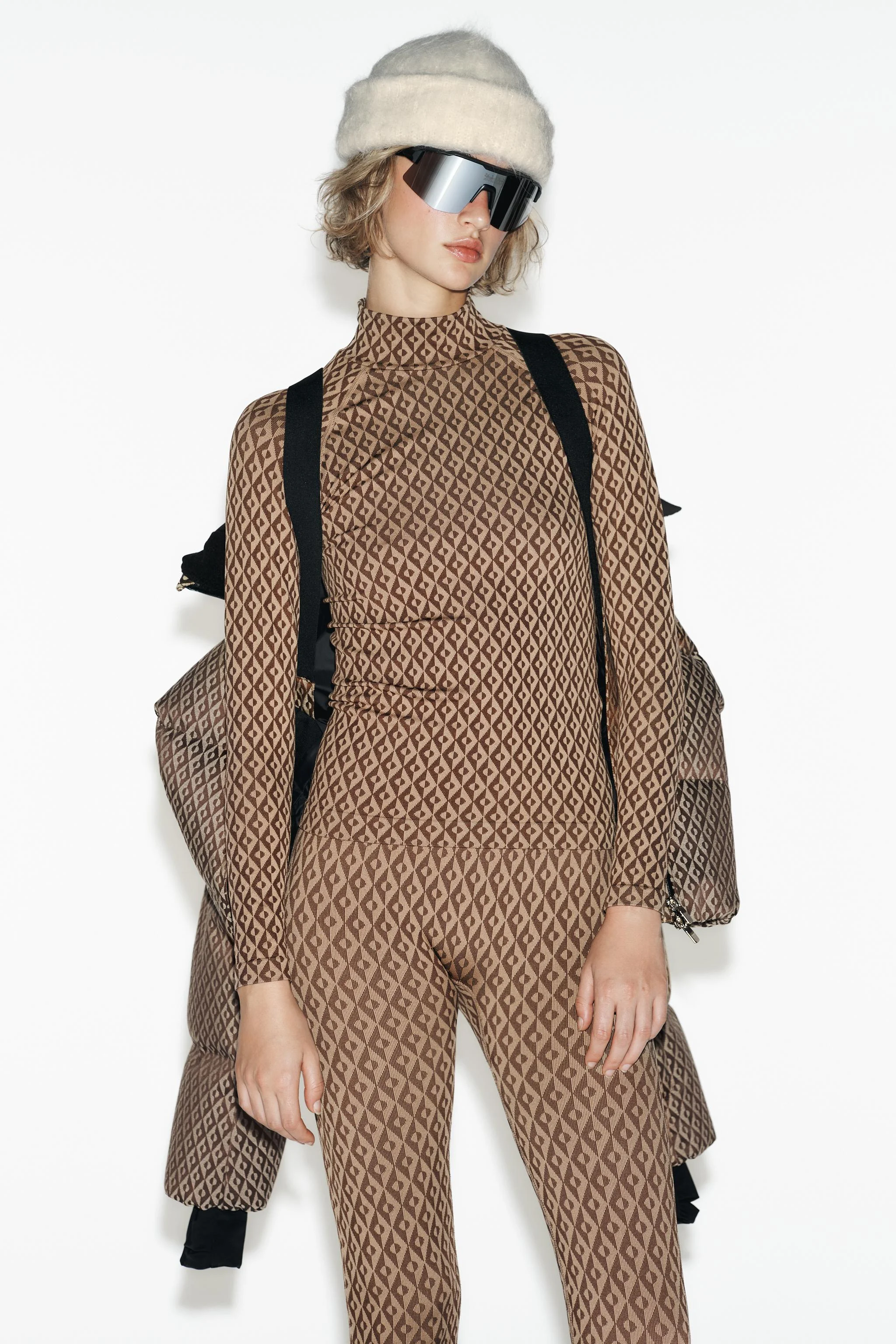 تی شرت آستین بلند جاکارد ترمولایت® تی شرت آستین بلند جاکارد ترمولایت®