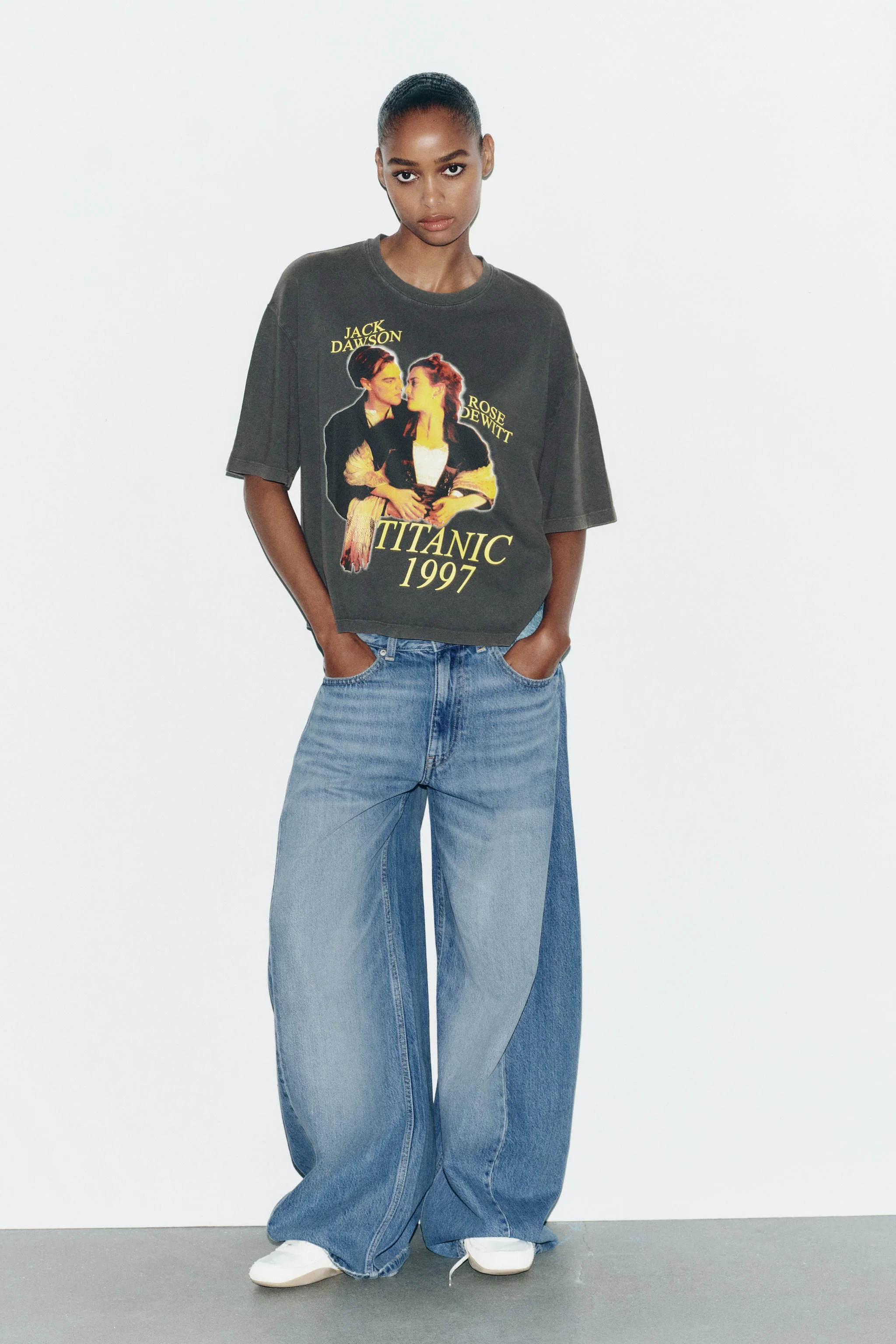 تی‌شرت با افکت کهنه کاری شده تایتانیک