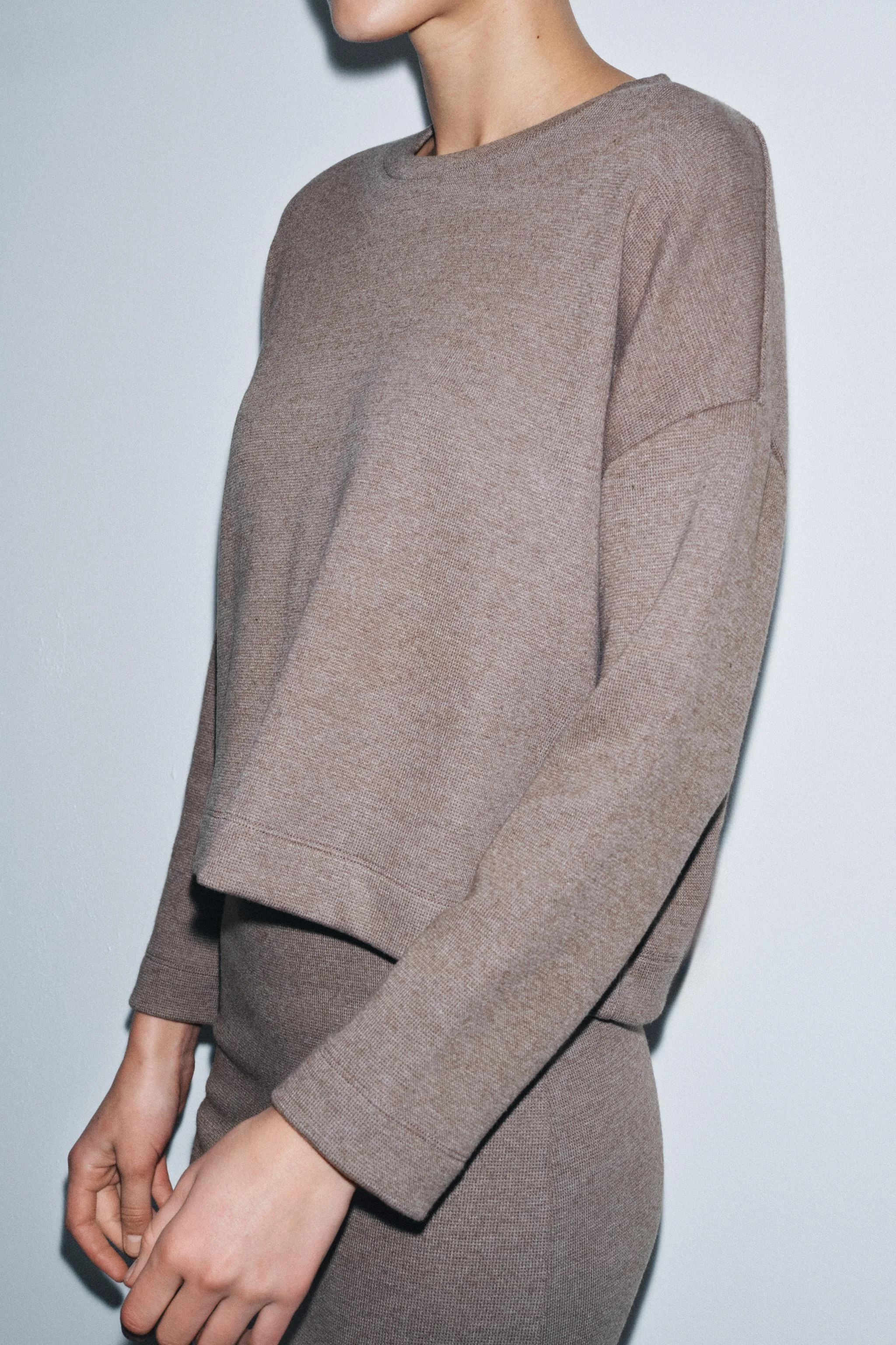 تاپ آستین بلند نرم تاپ آستین بلند نرم