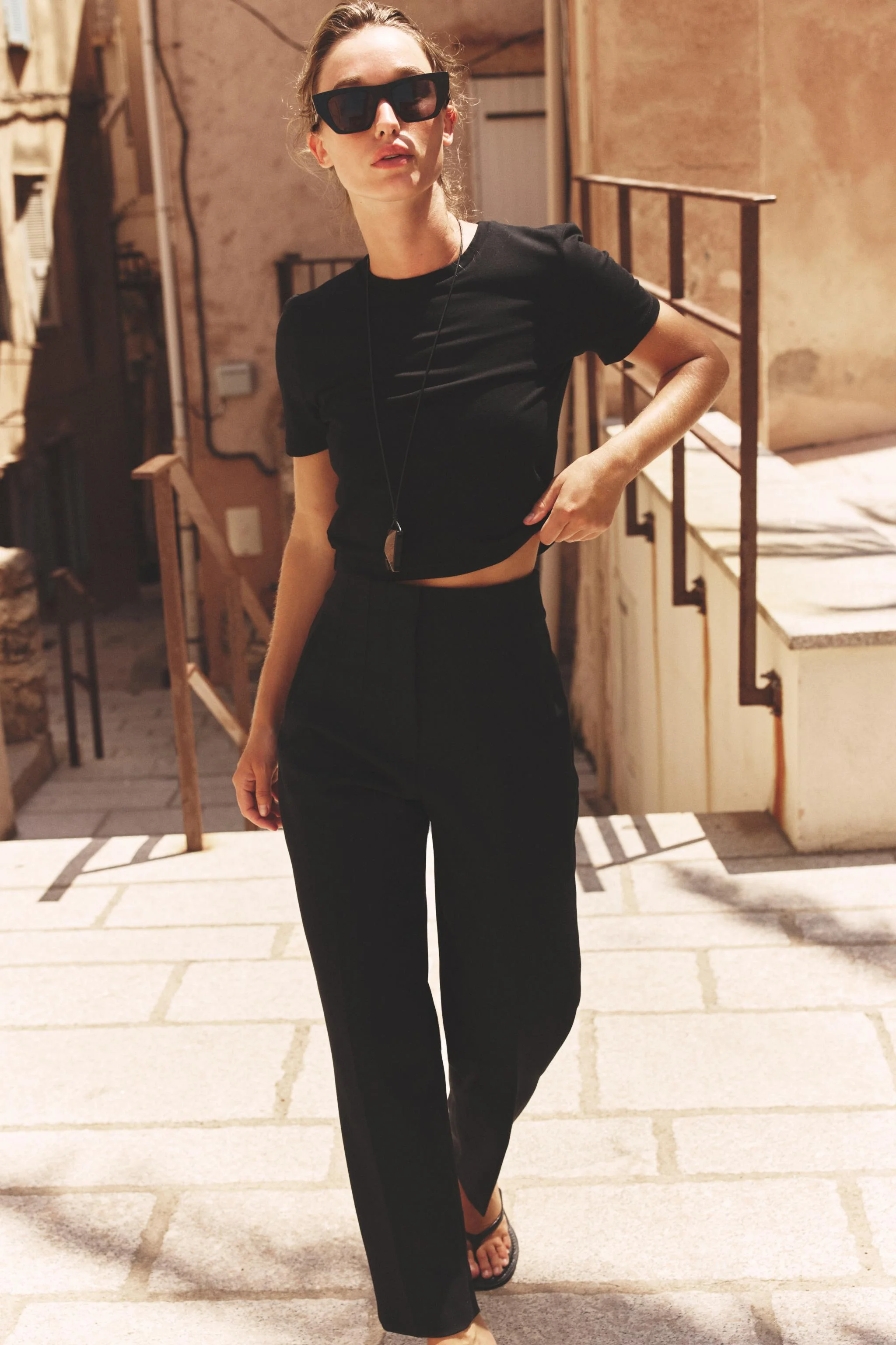 تی‌شرت کوتاه کشی