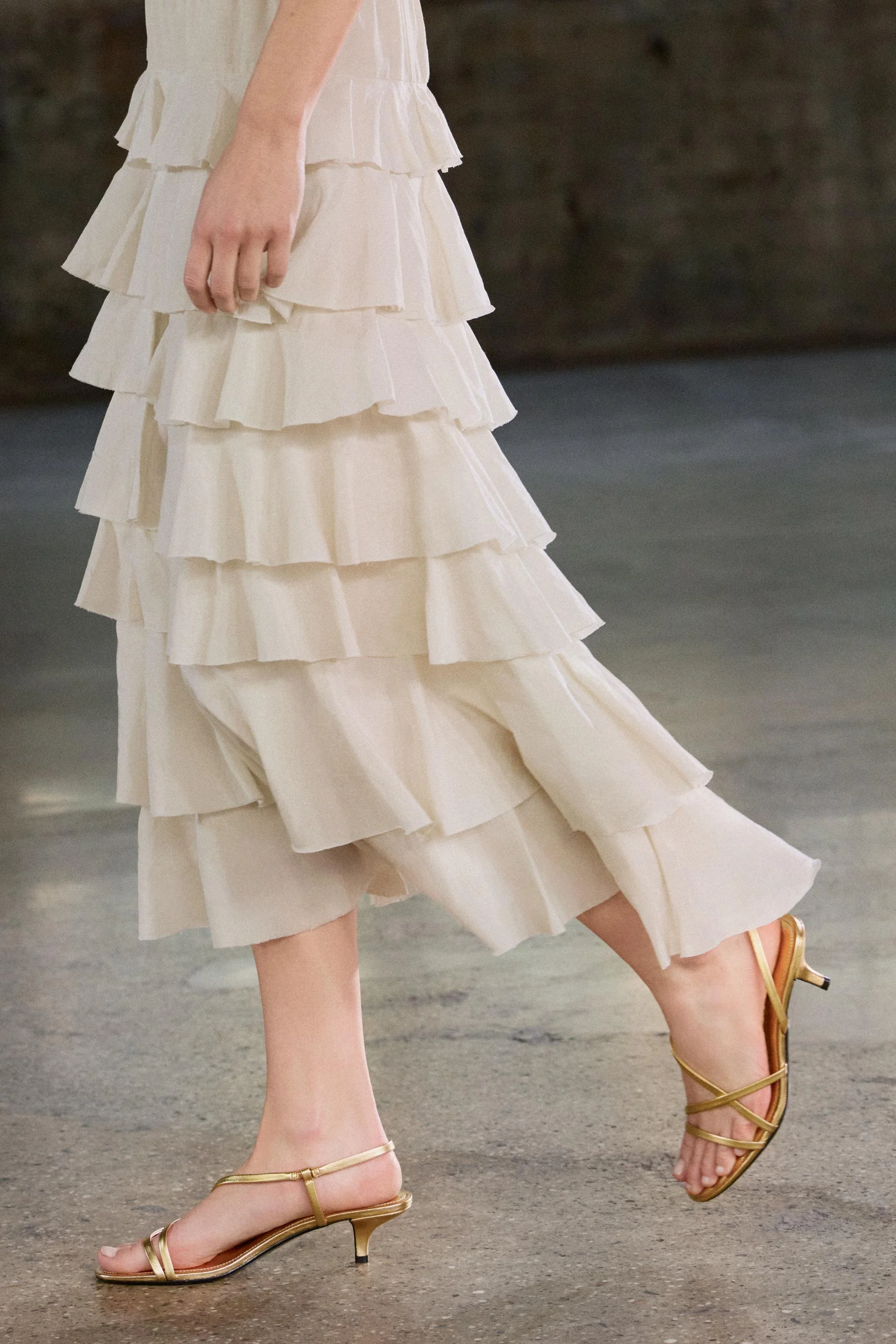 صندل پاشنه دار چرمی