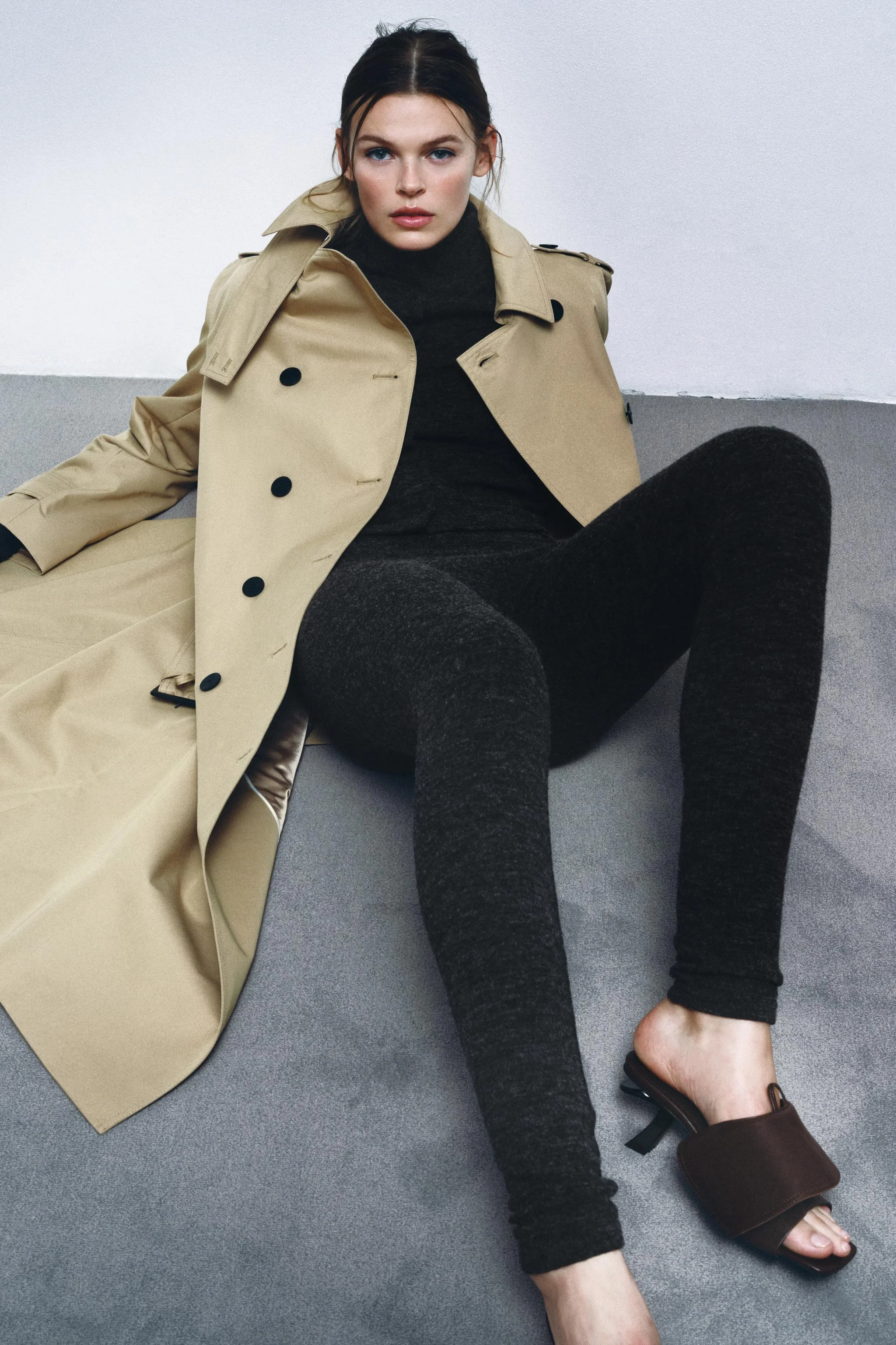 صندل های چرمی پاشنه بچه گربه ای