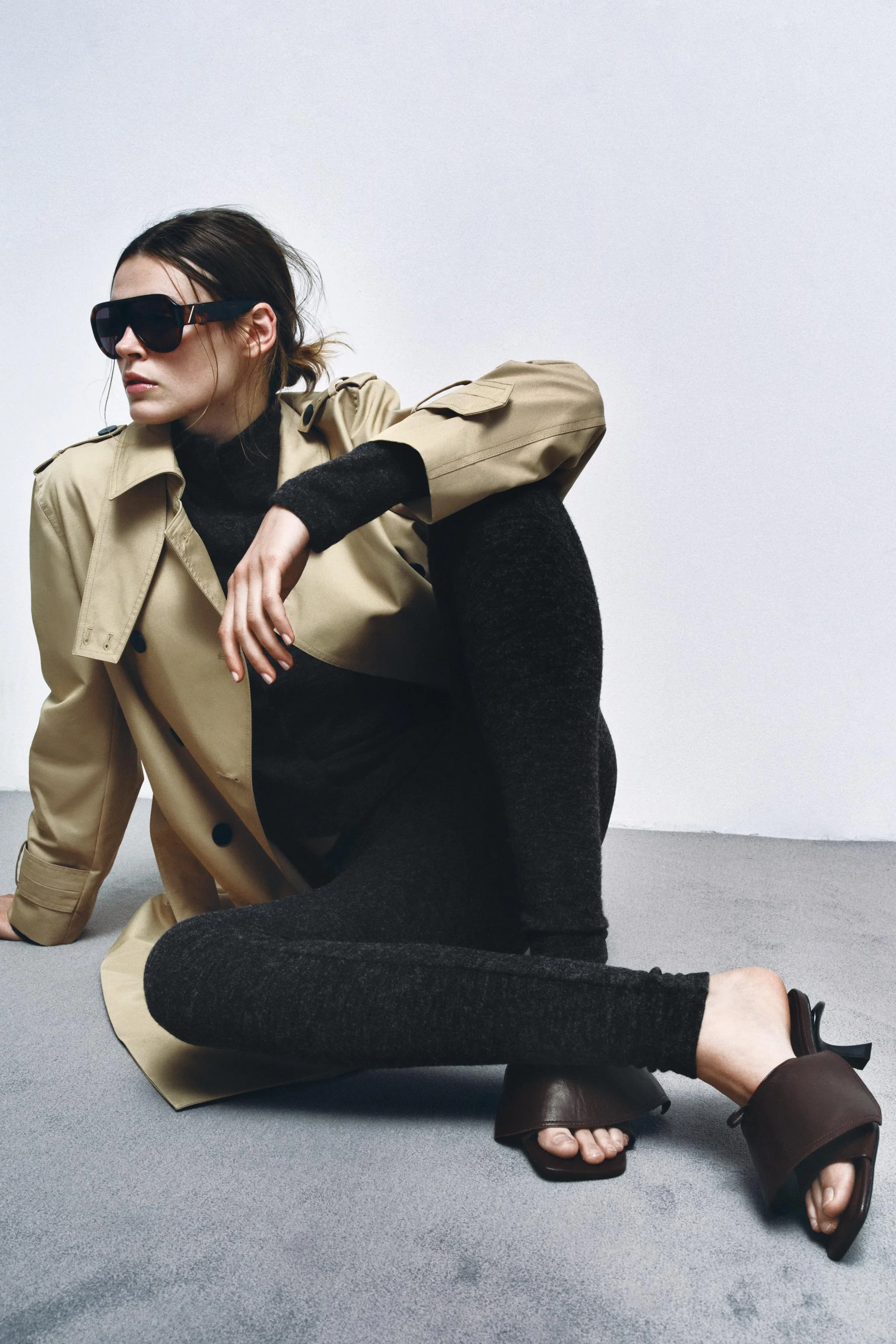 صندل های چرمی پاشنه بچه گربه ای