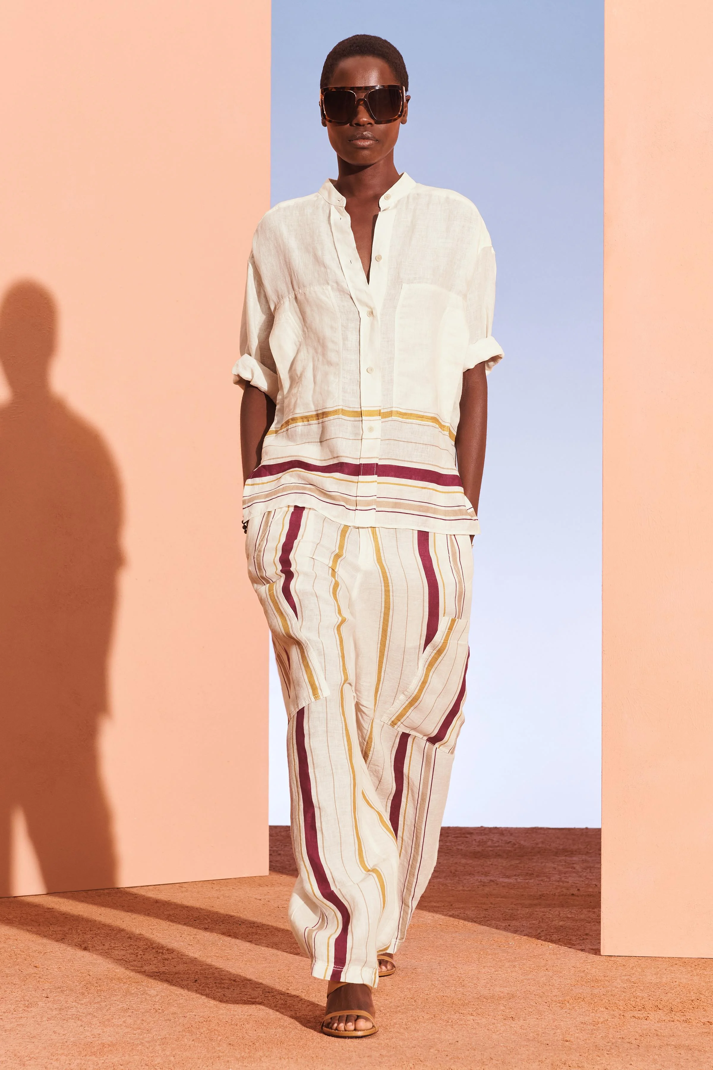 کفش صندل چرمی پاشنه یکسره