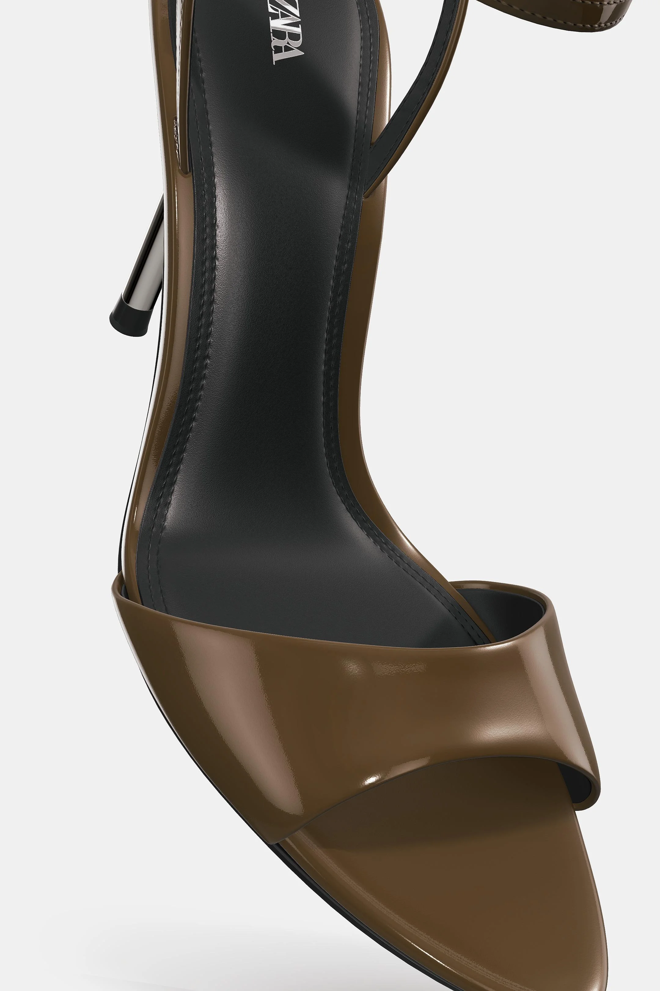 صندل پاشنه بلند با جلوه ورنی