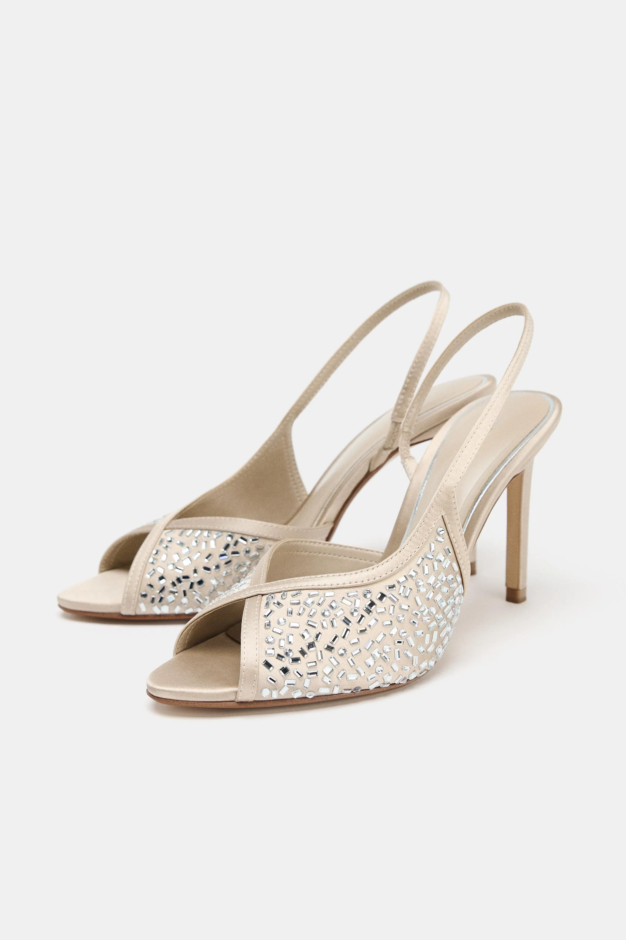 صندل های پاشنه دار تزیینی