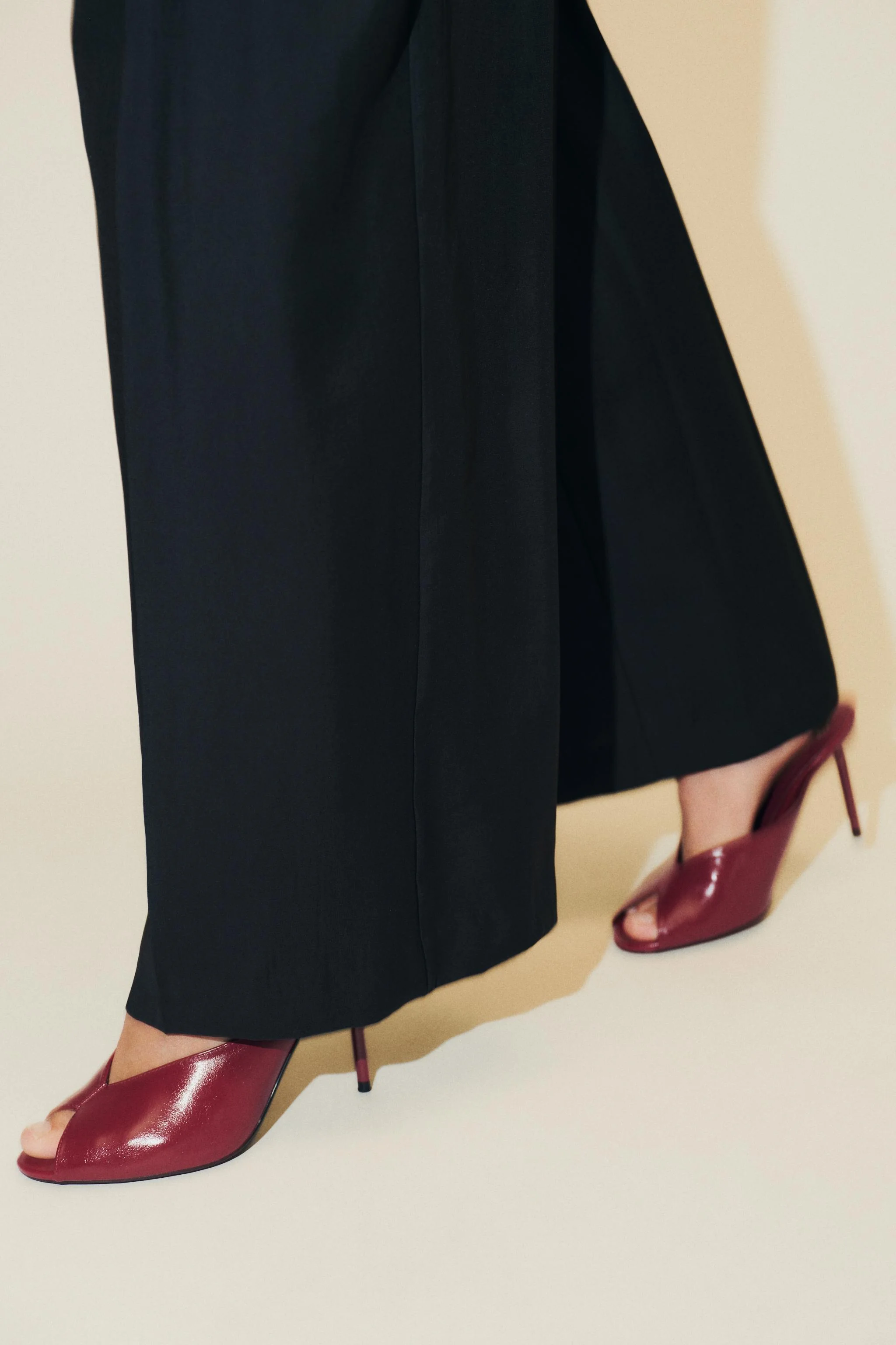 صندل های جلوباز