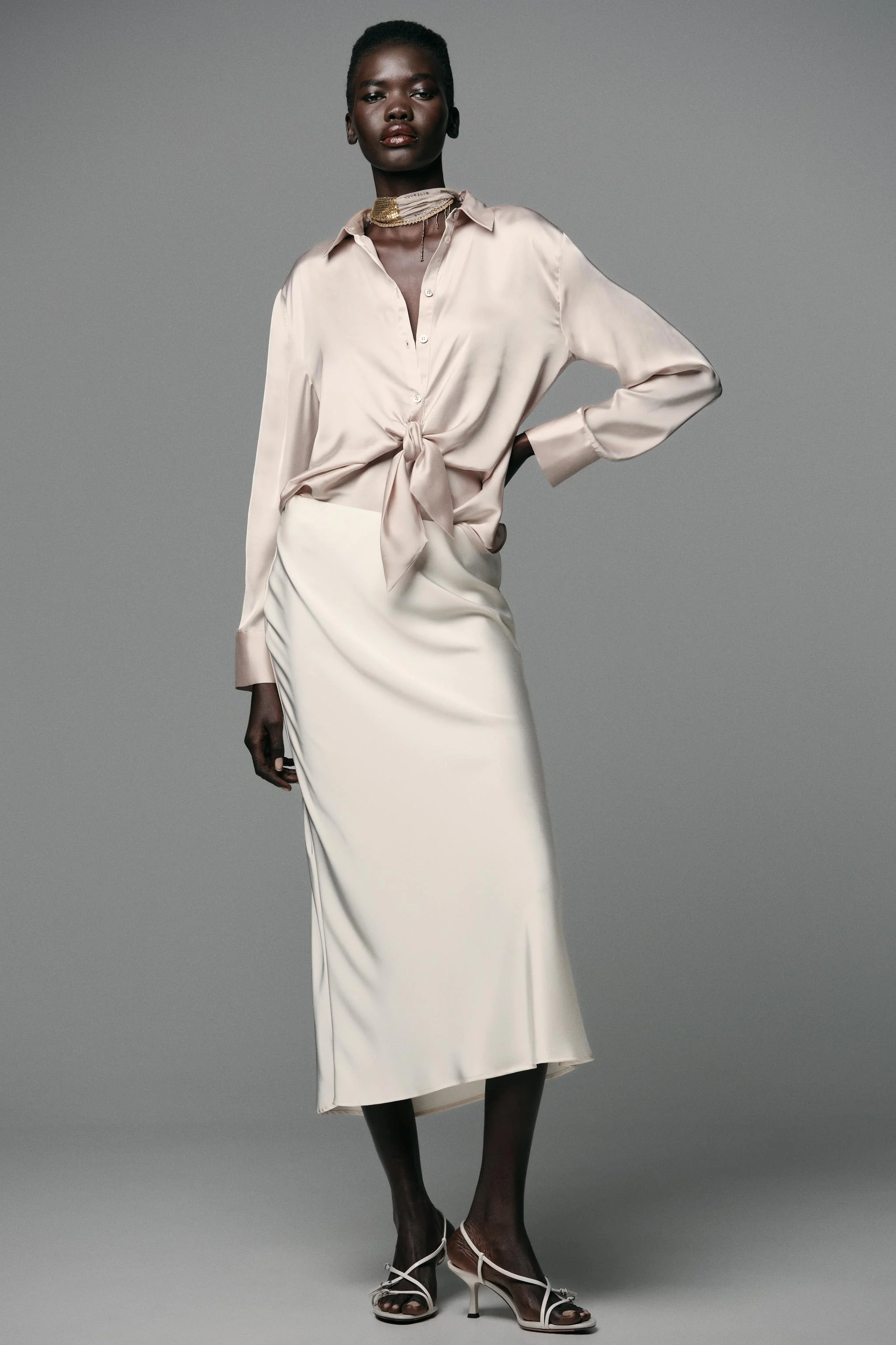 صندل پاشنه دار سگک دار