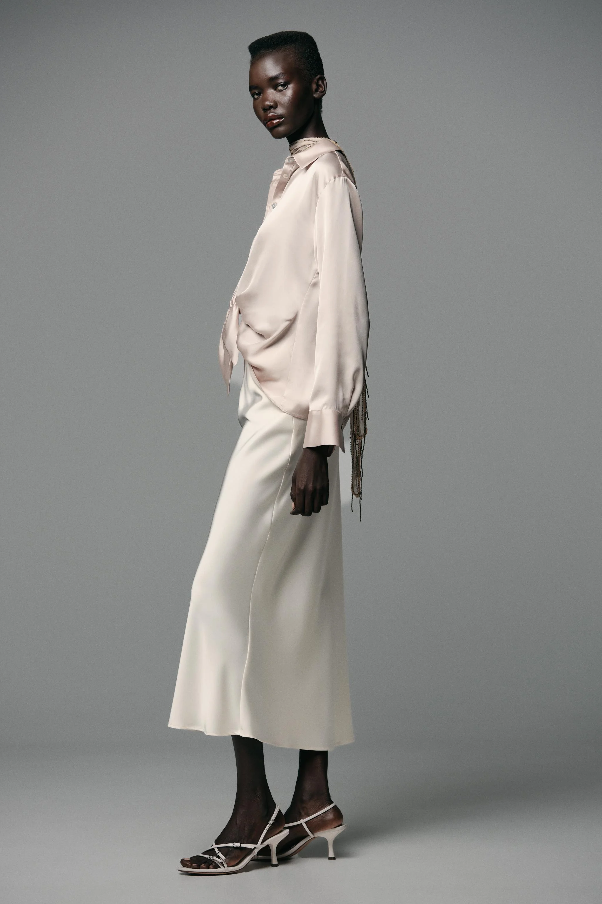 صندل پاشنه دار سگک دار