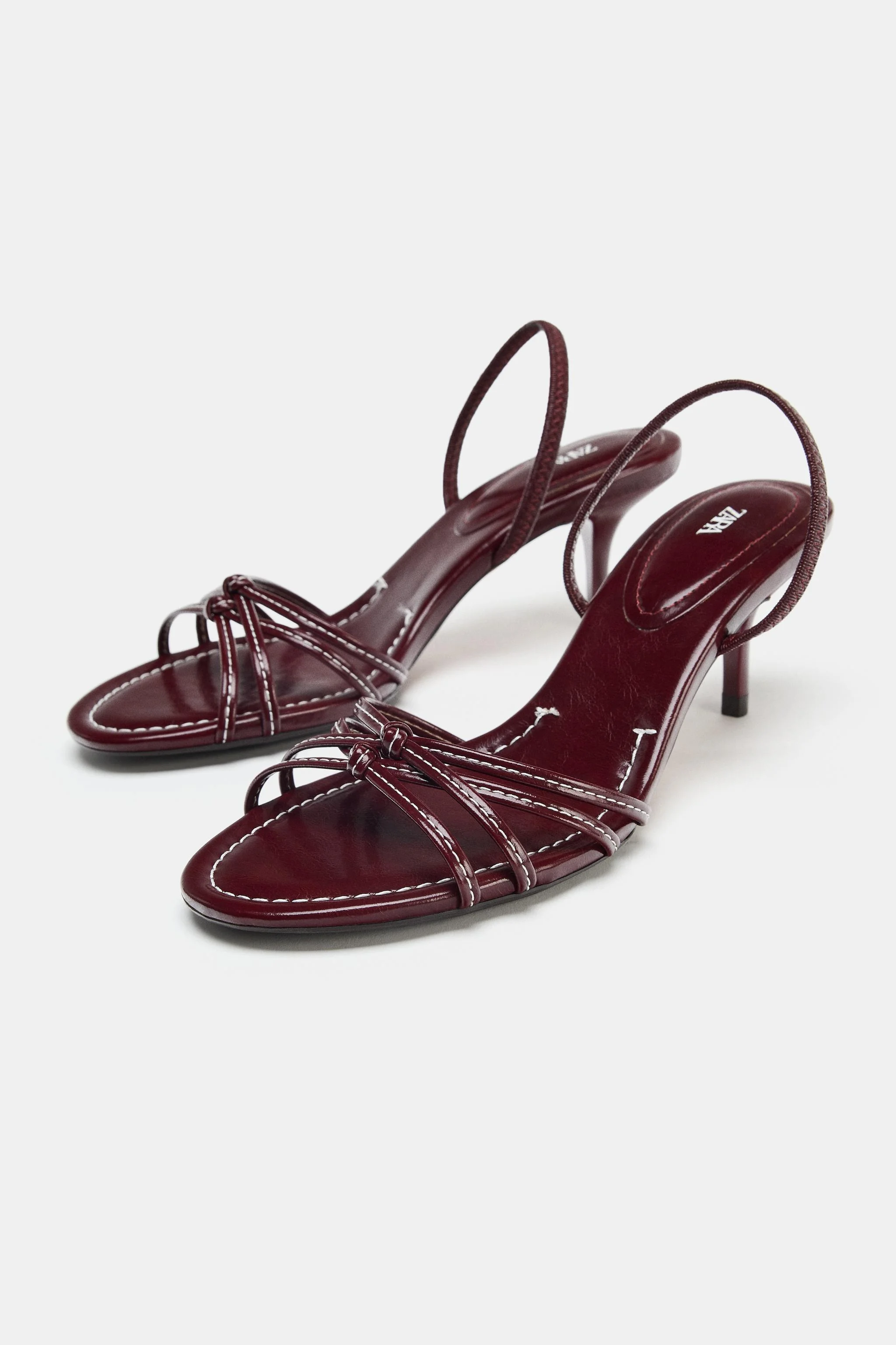 صندل پاشنه دار با جزئیات دوخت صندل پاشنه دار با جزئیات دوخت