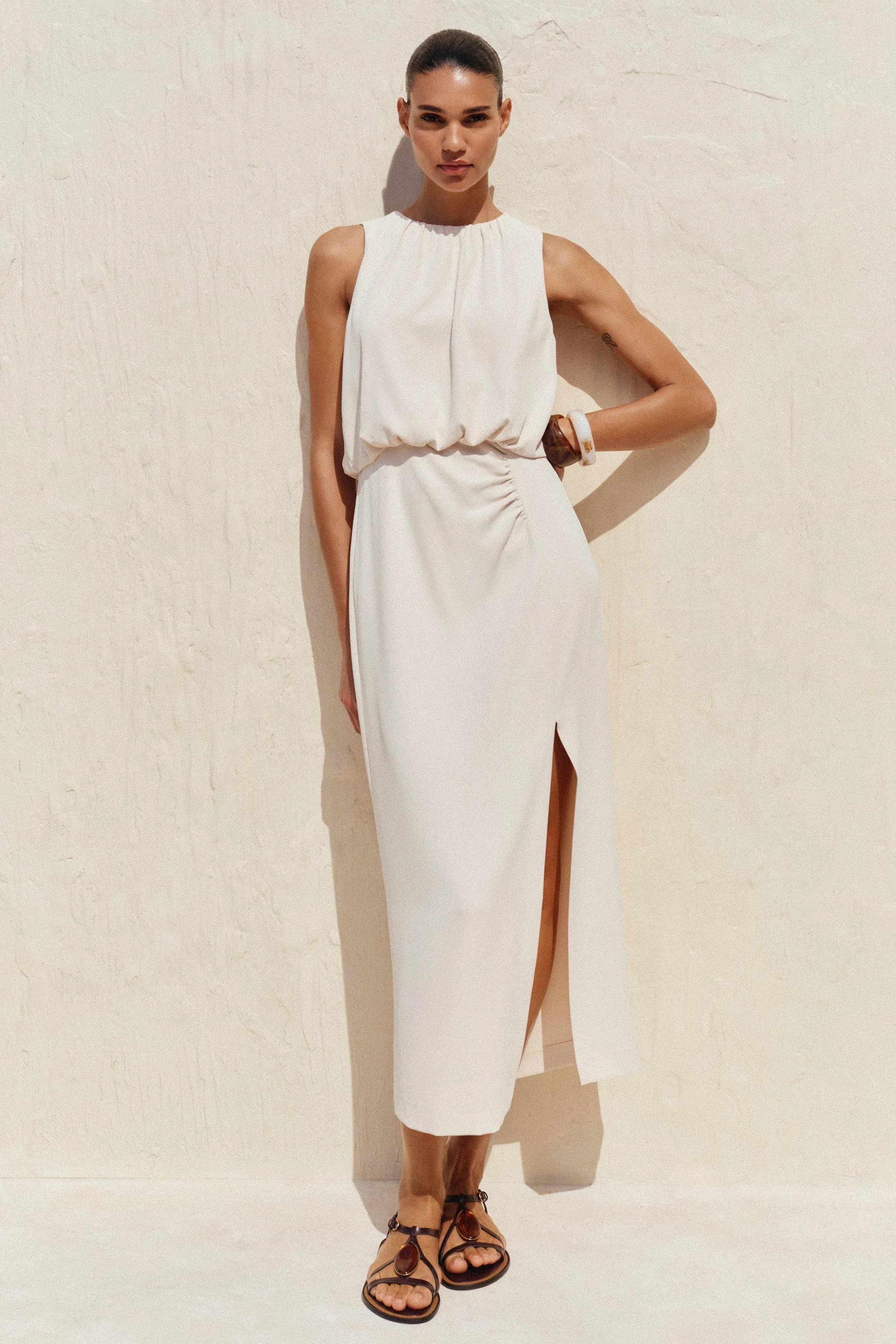 صندل های تزیین شده فلزی