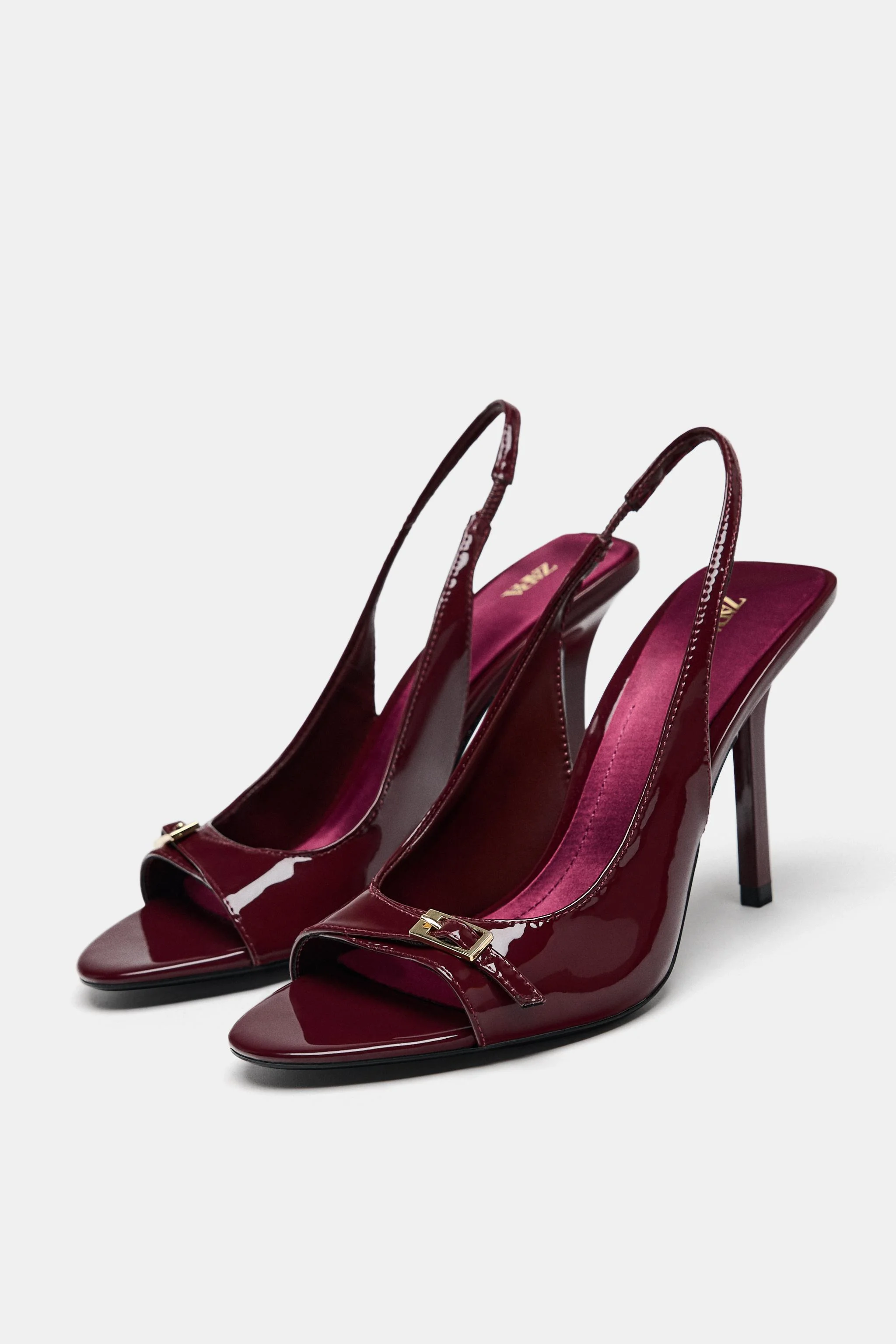 صندل پاشنه بلند با جلوه ورنی