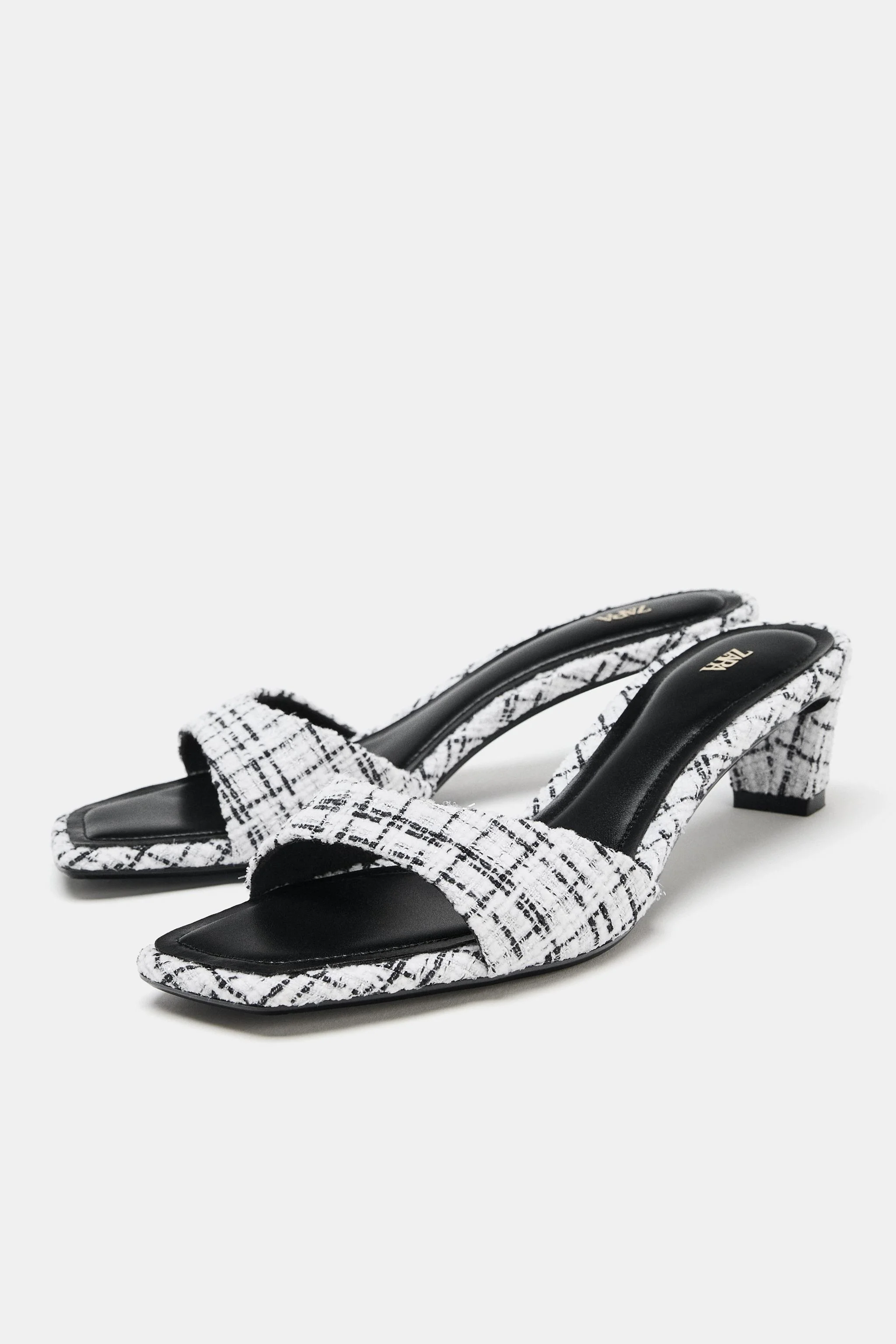 صندل پاشنه دار پارچه ای