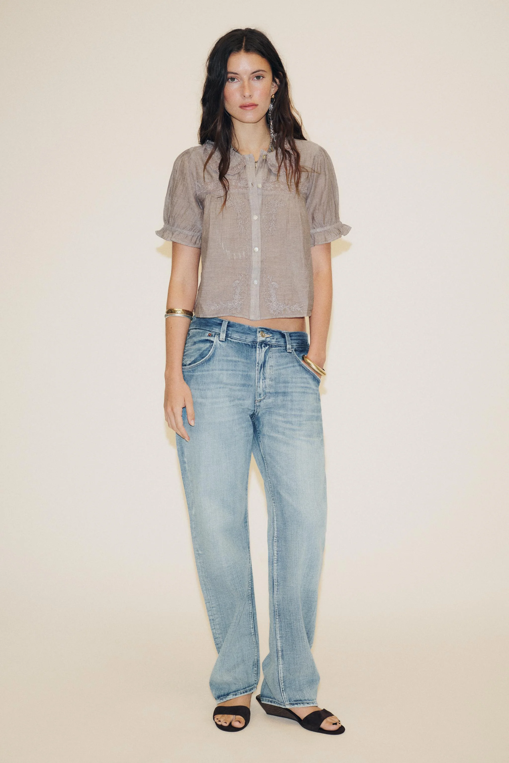 پیراهن گلدوزی شده با یقه پیتر پن