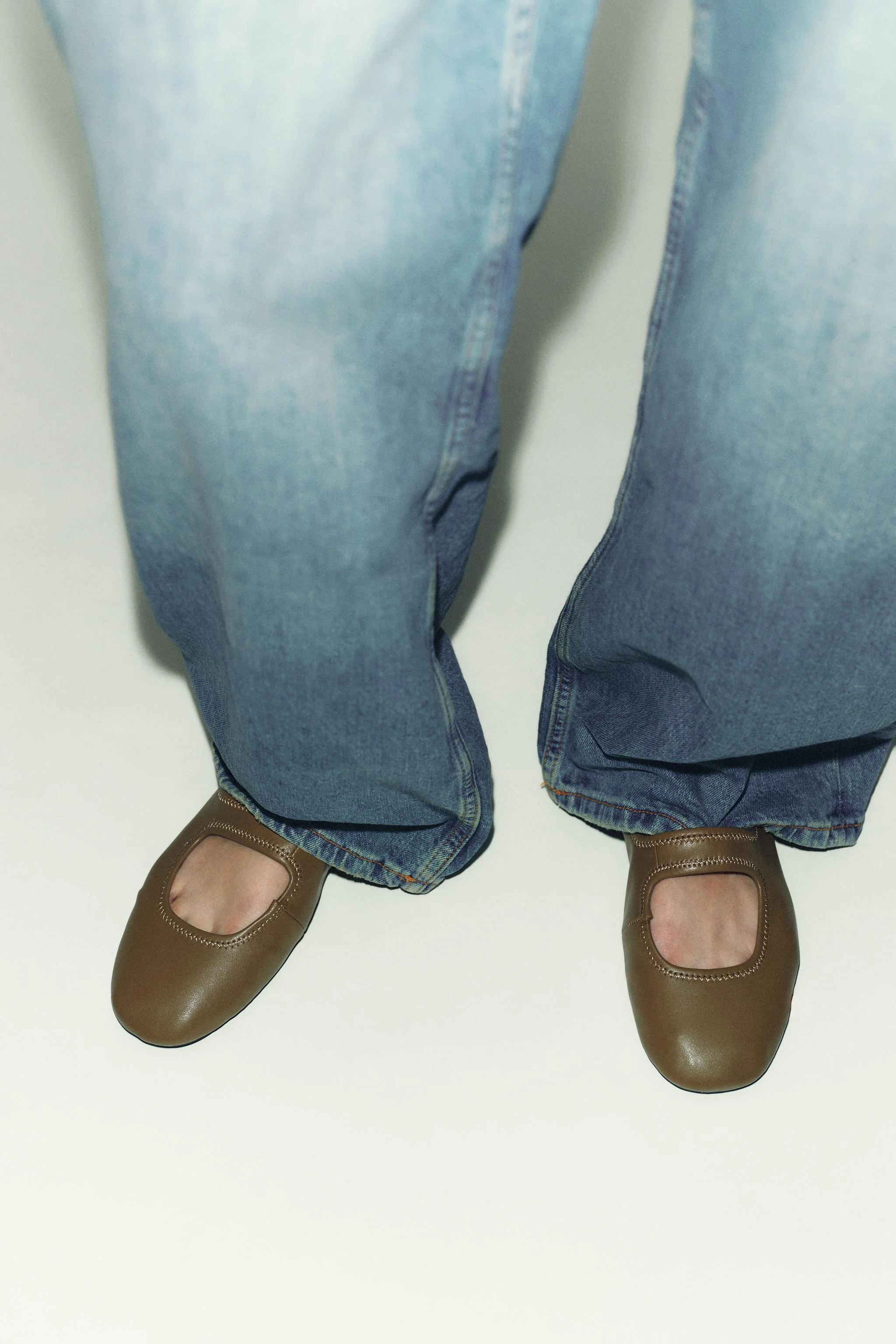 کفش باله تخت بنددار نرم کفش باله تخت بنددار نرم