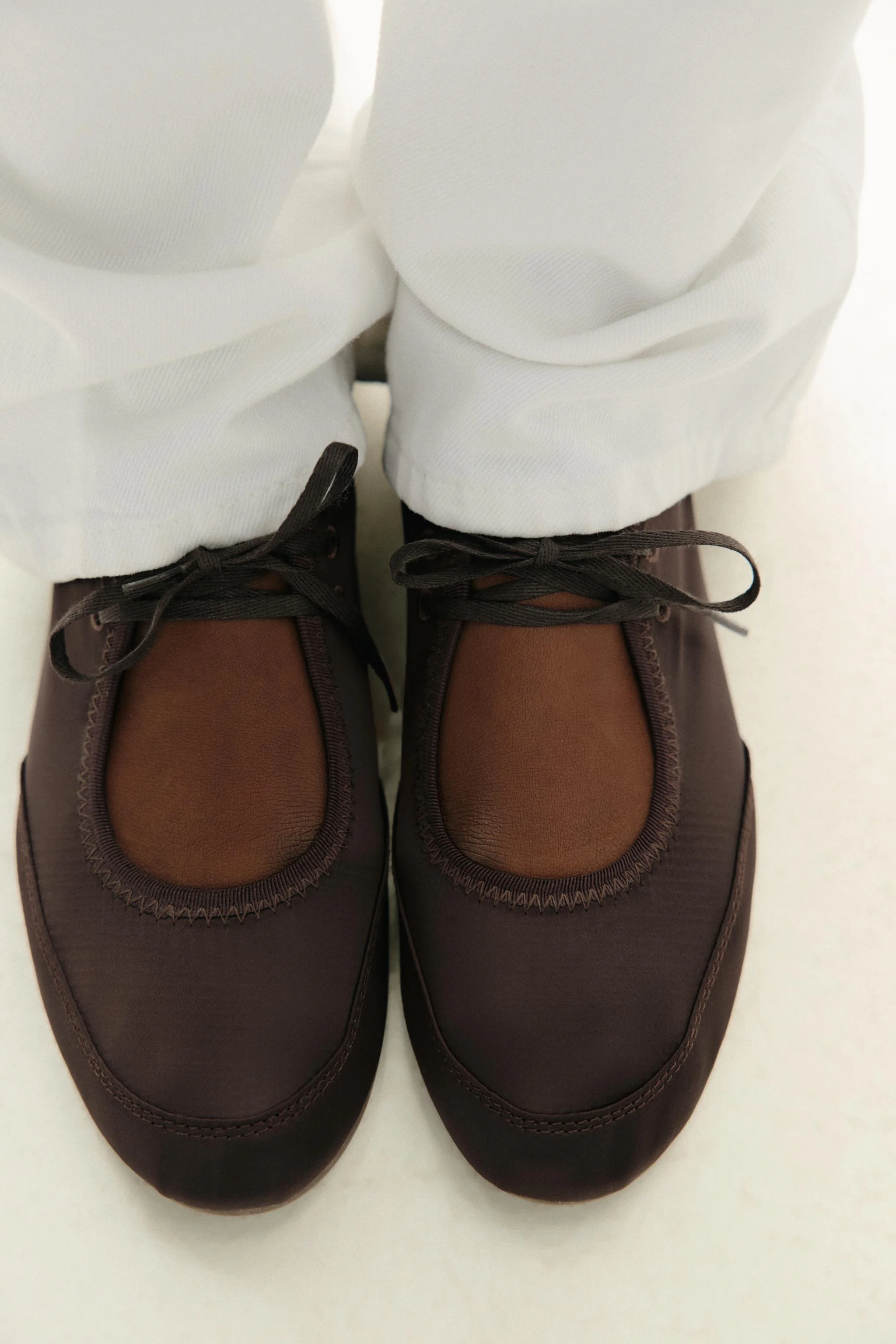 کفش باله اسپرت با بند کفش باله اسپرت با بند