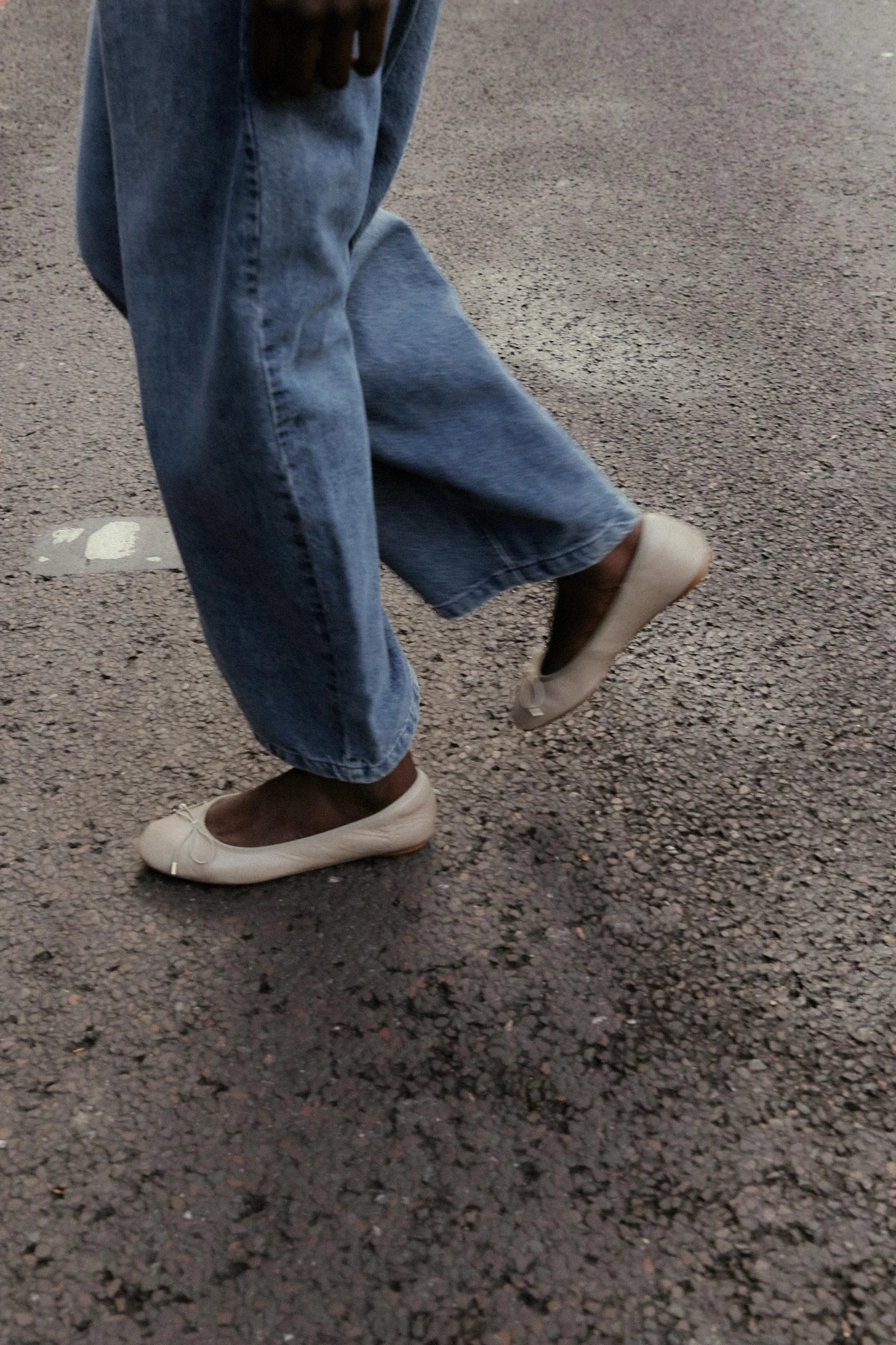 کفش باله چرمی پاپیون دار